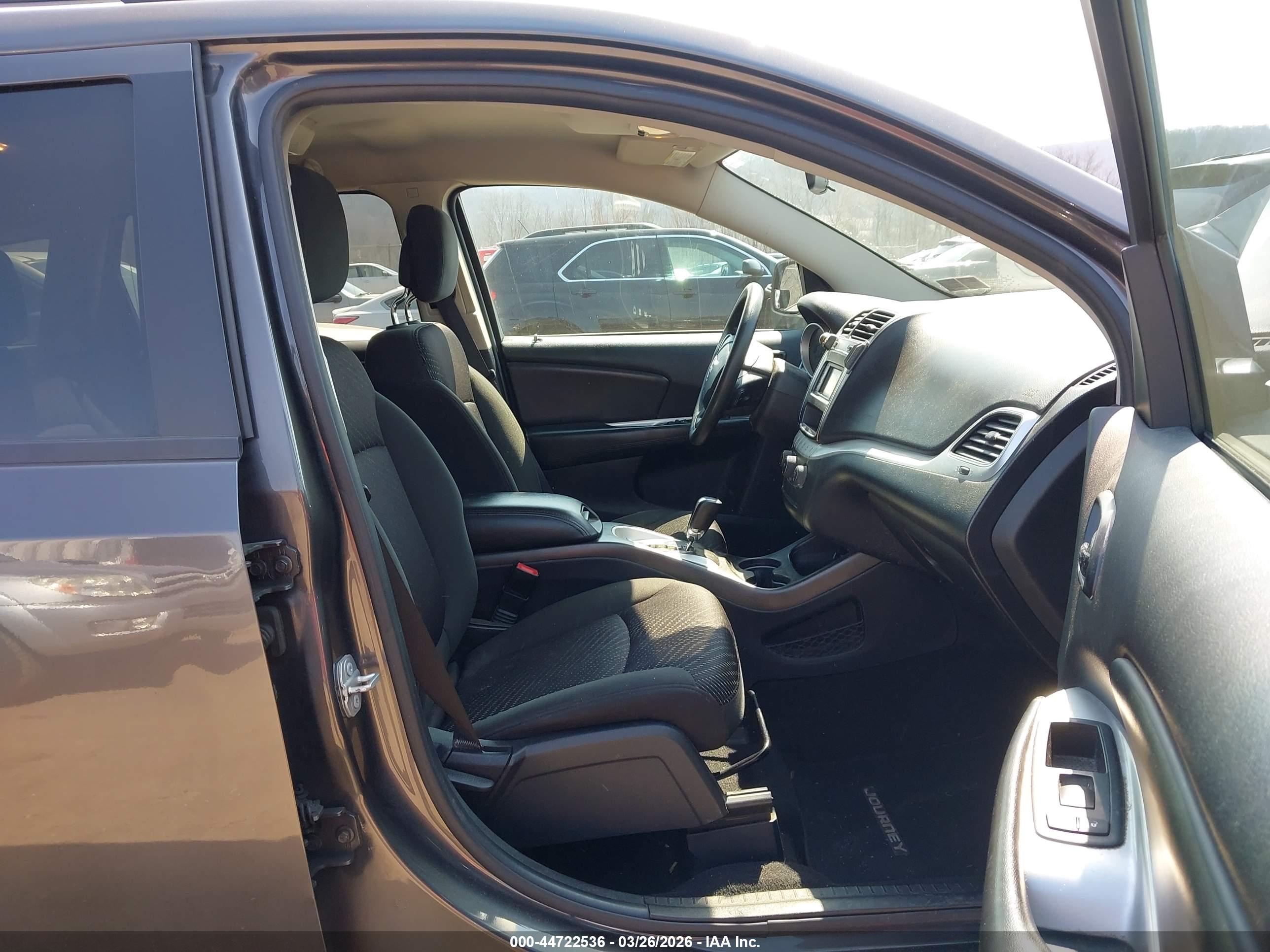 DODGE JOURNEY image 5