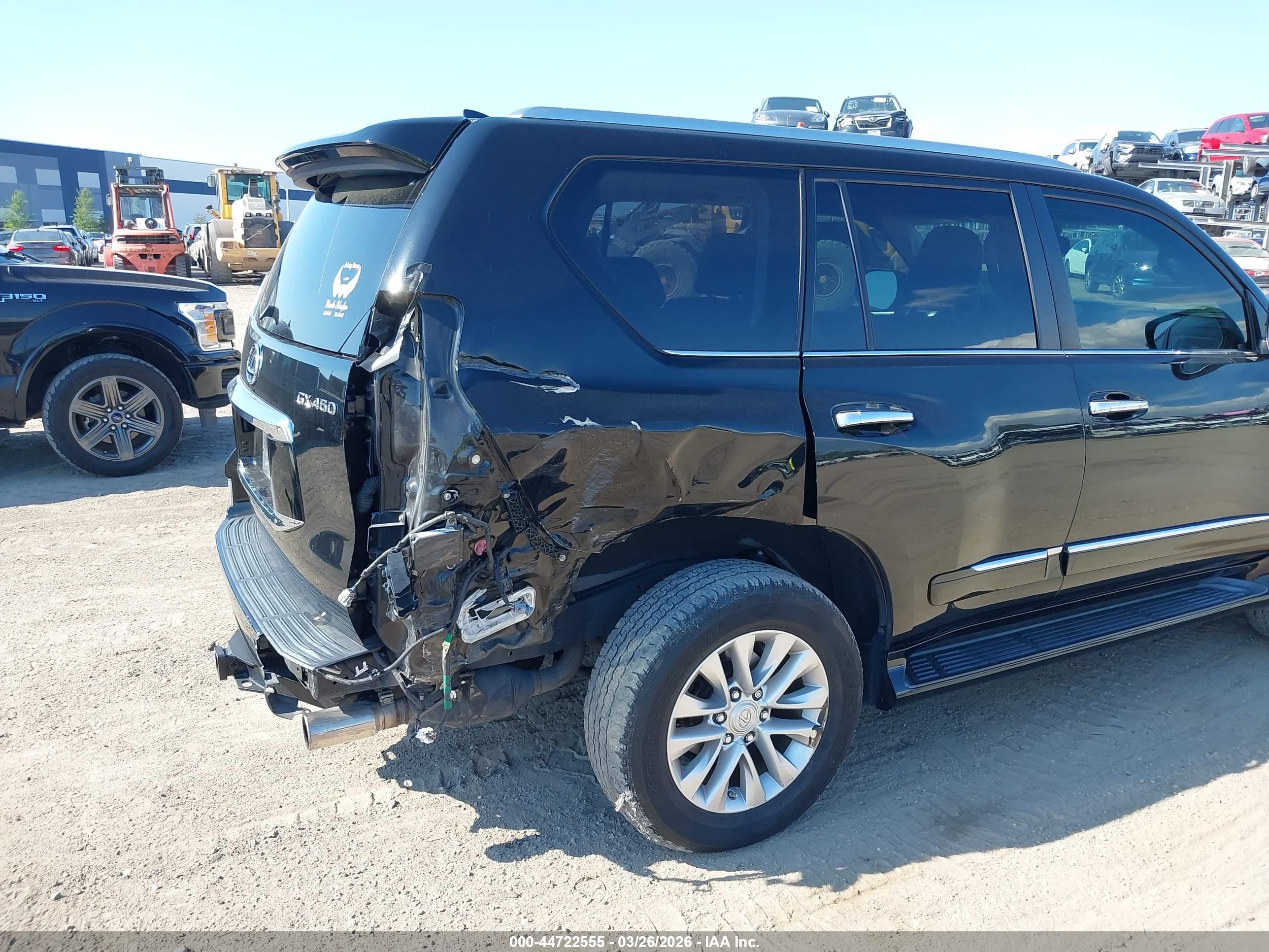 LEXUS GX image 6