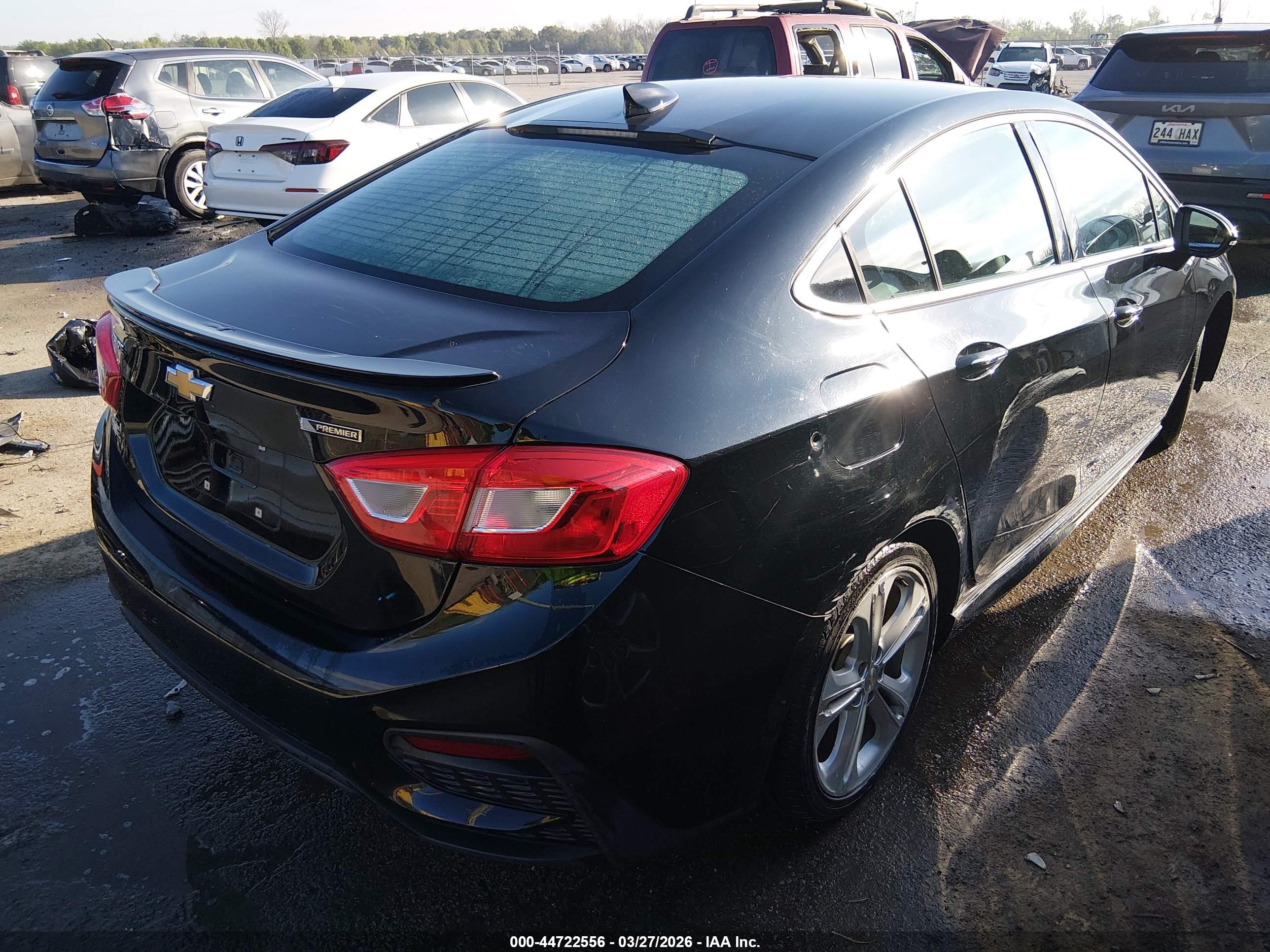 CHEVROLET CRUZE image 4
