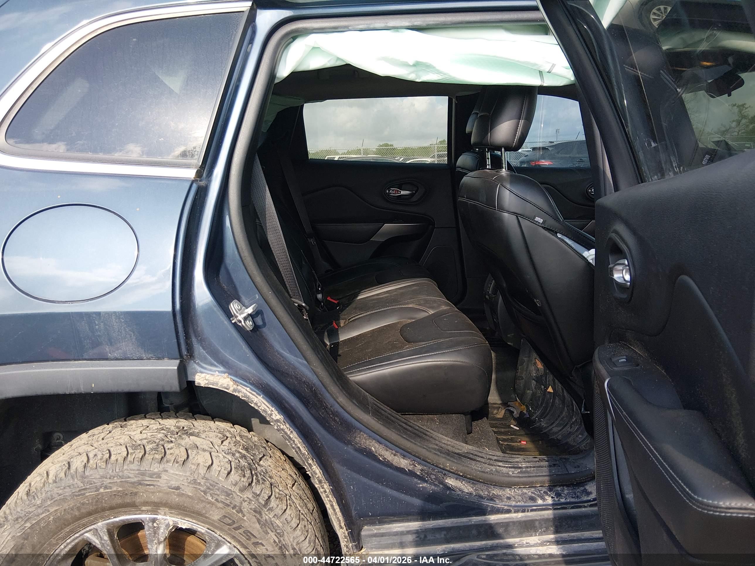 JEEP CHEROKEE image 8