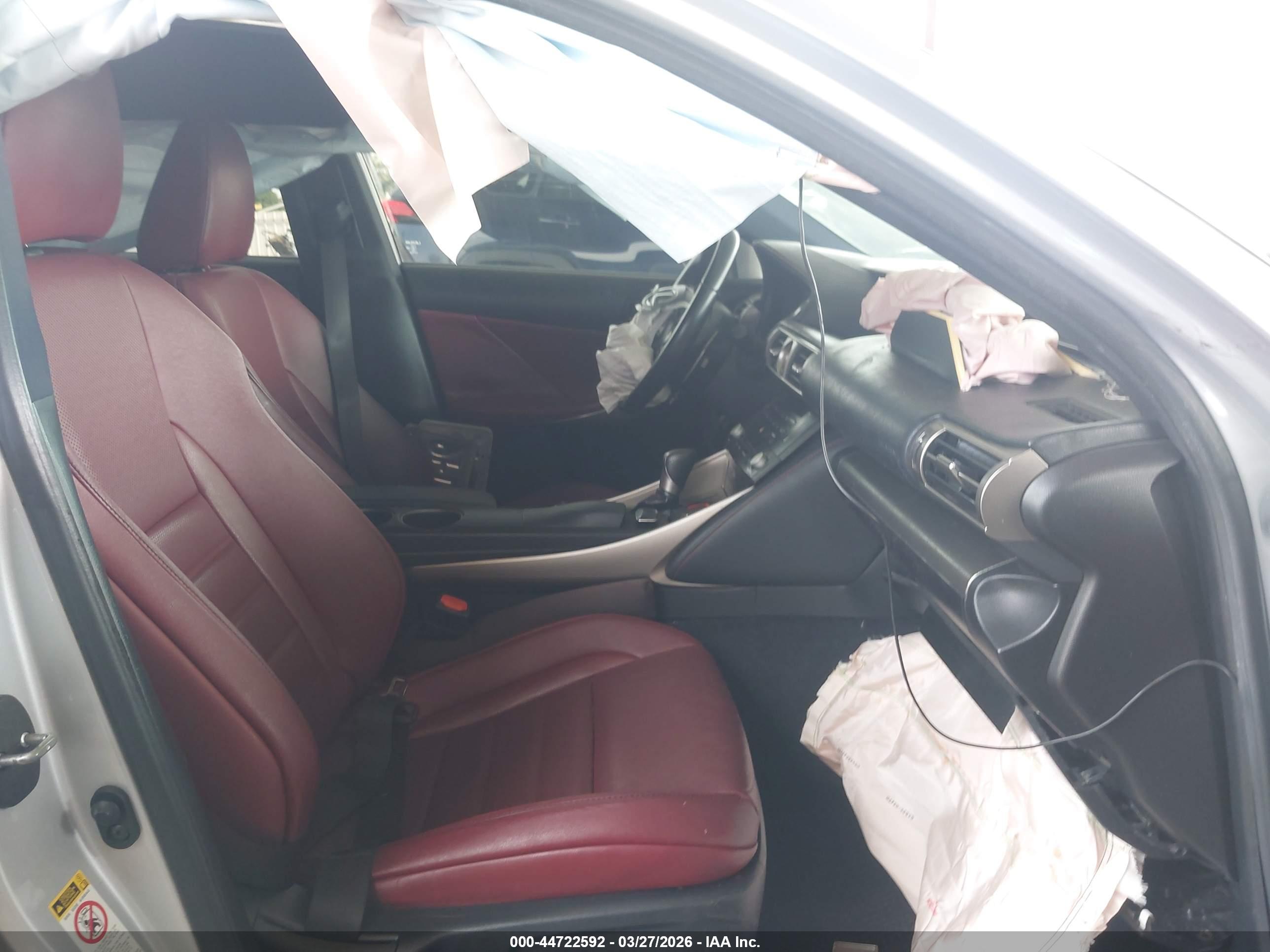 LEXUS IS image 5