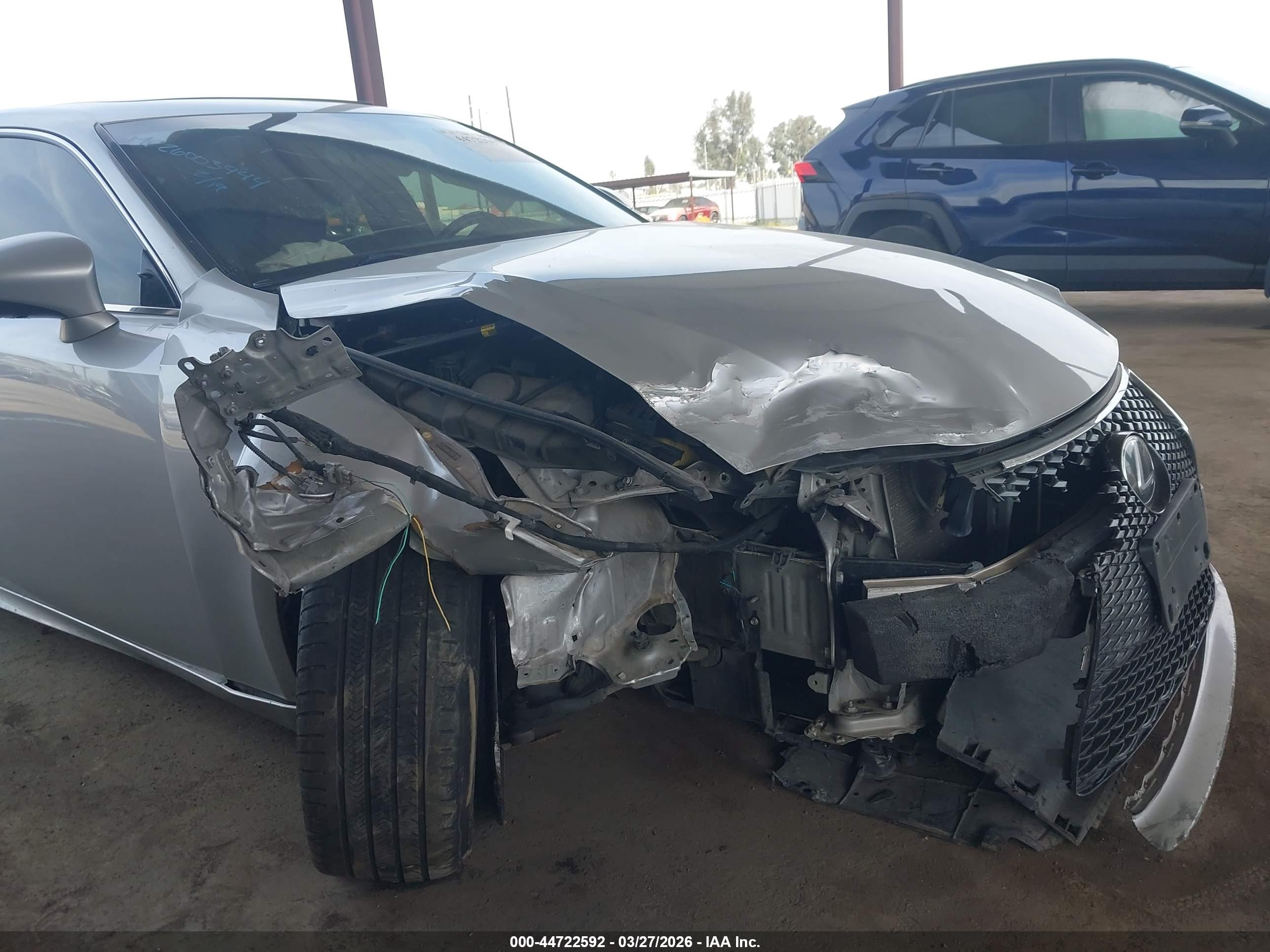 LEXUS IS image 6