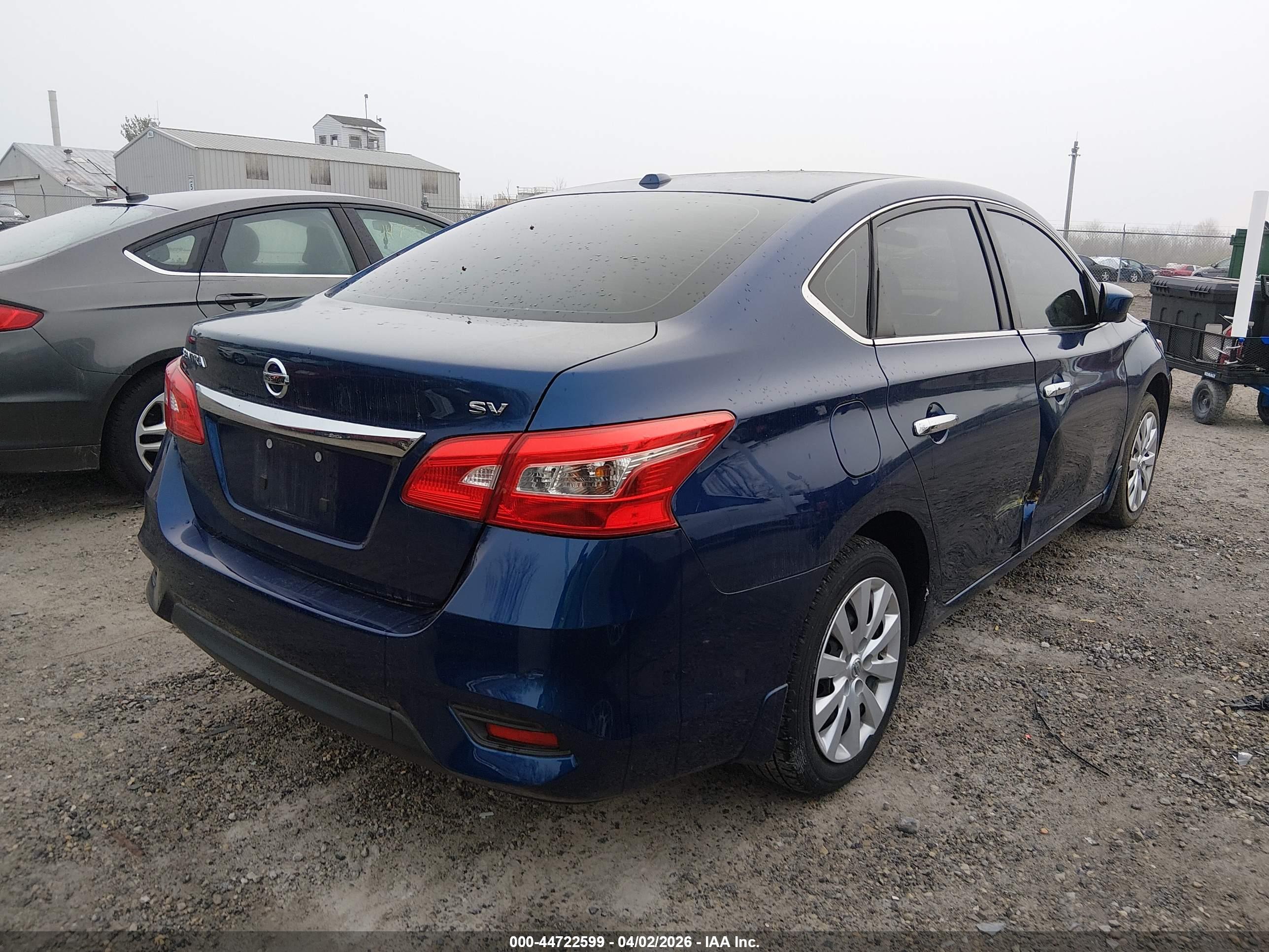 NISSAN SENTRA image 4