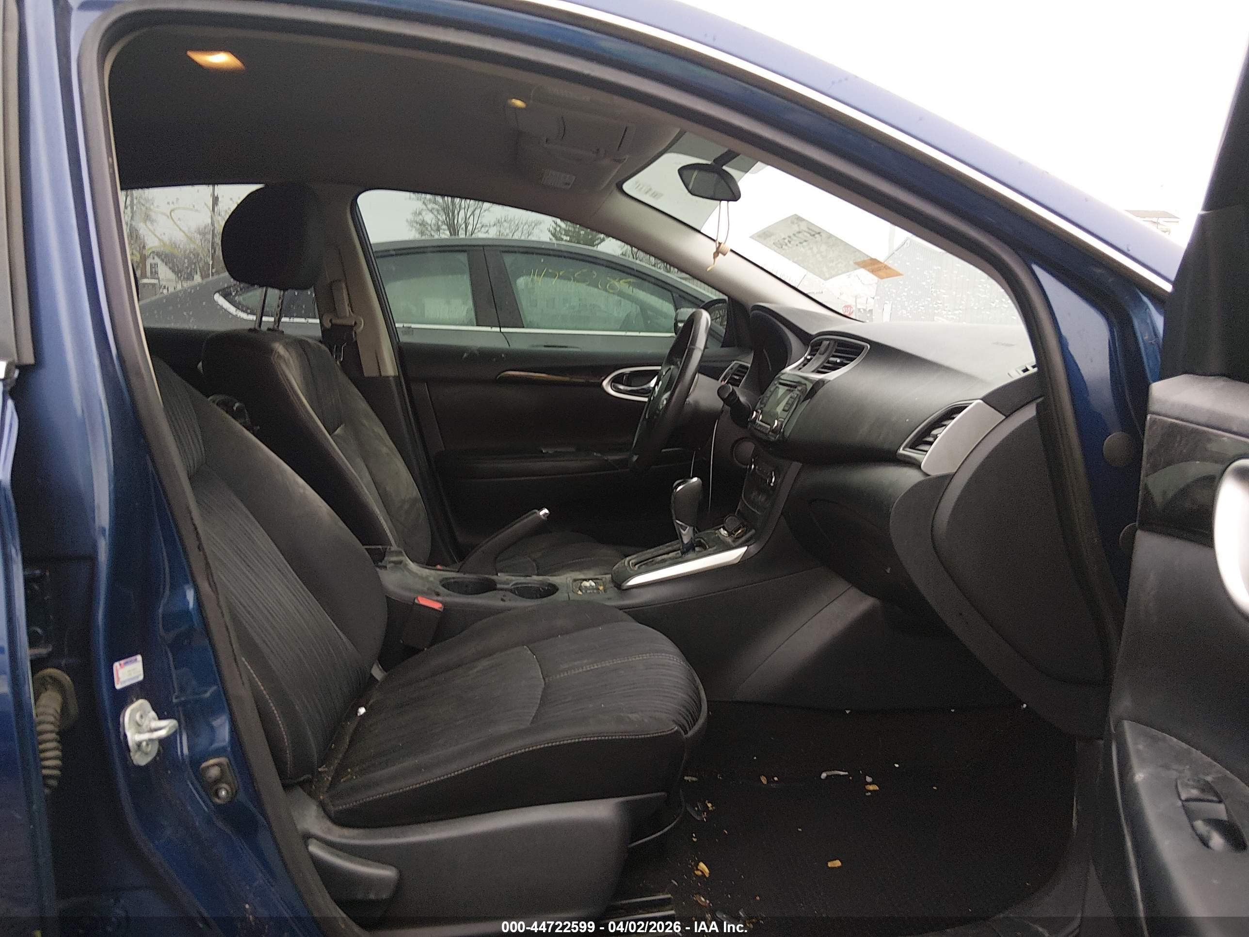 NISSAN SENTRA image 5