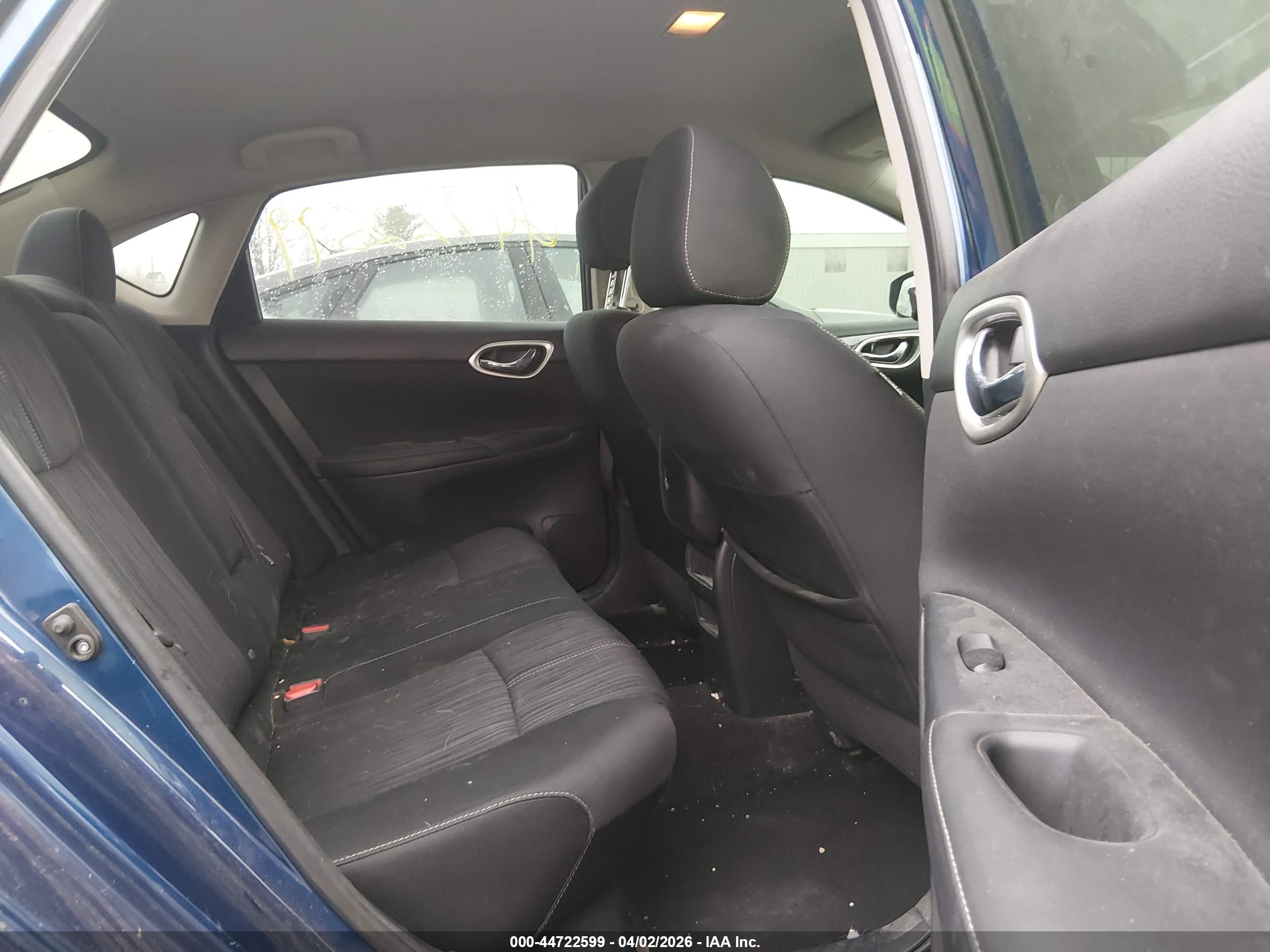NISSAN SENTRA image 8