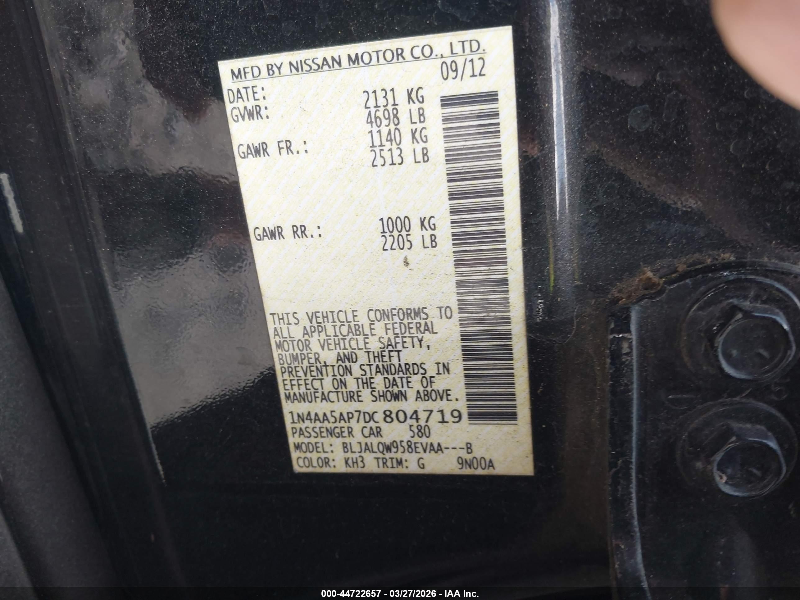 NISSAN MAXIMA image 9