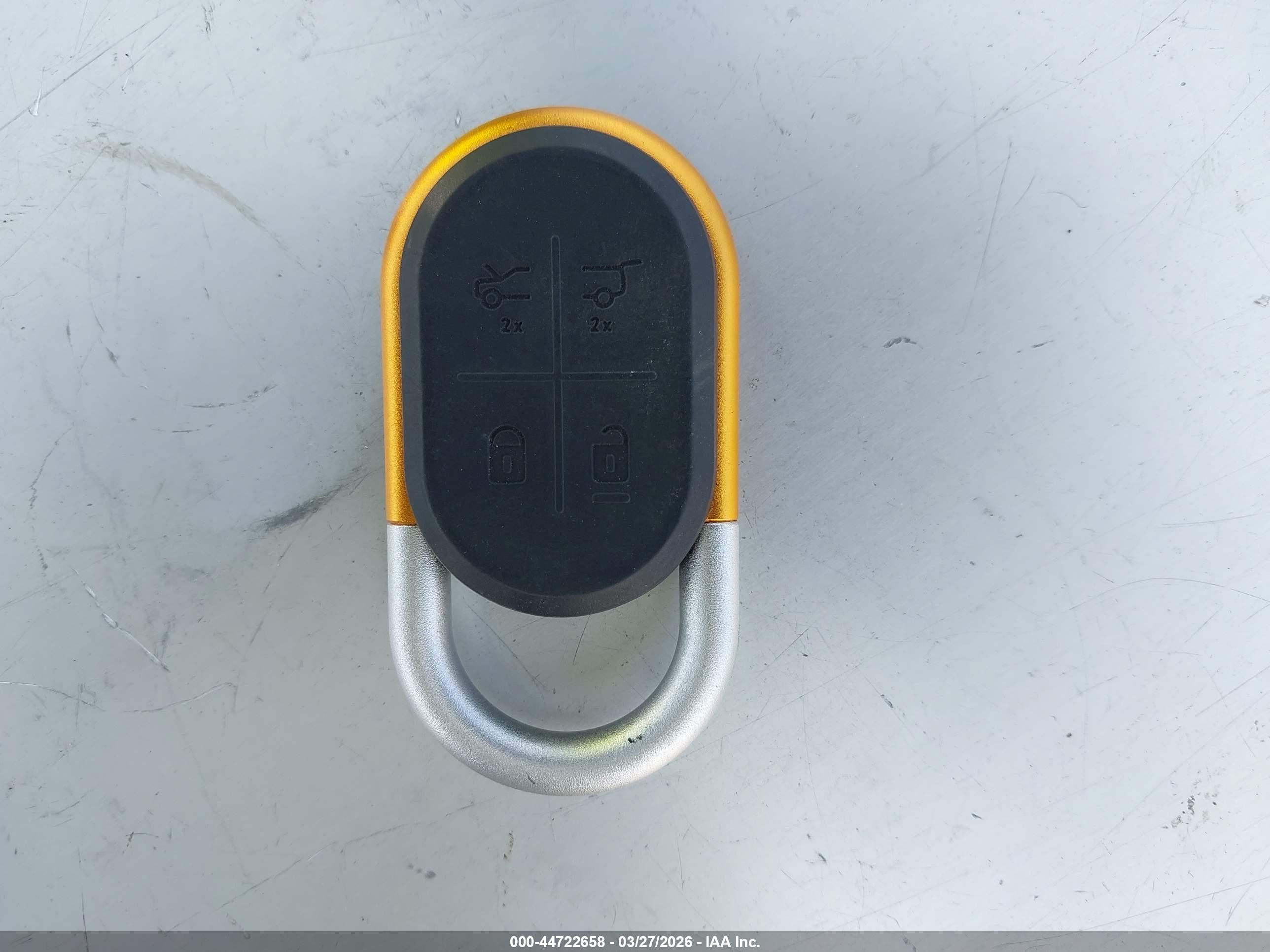 RIVIAN R1S image 11