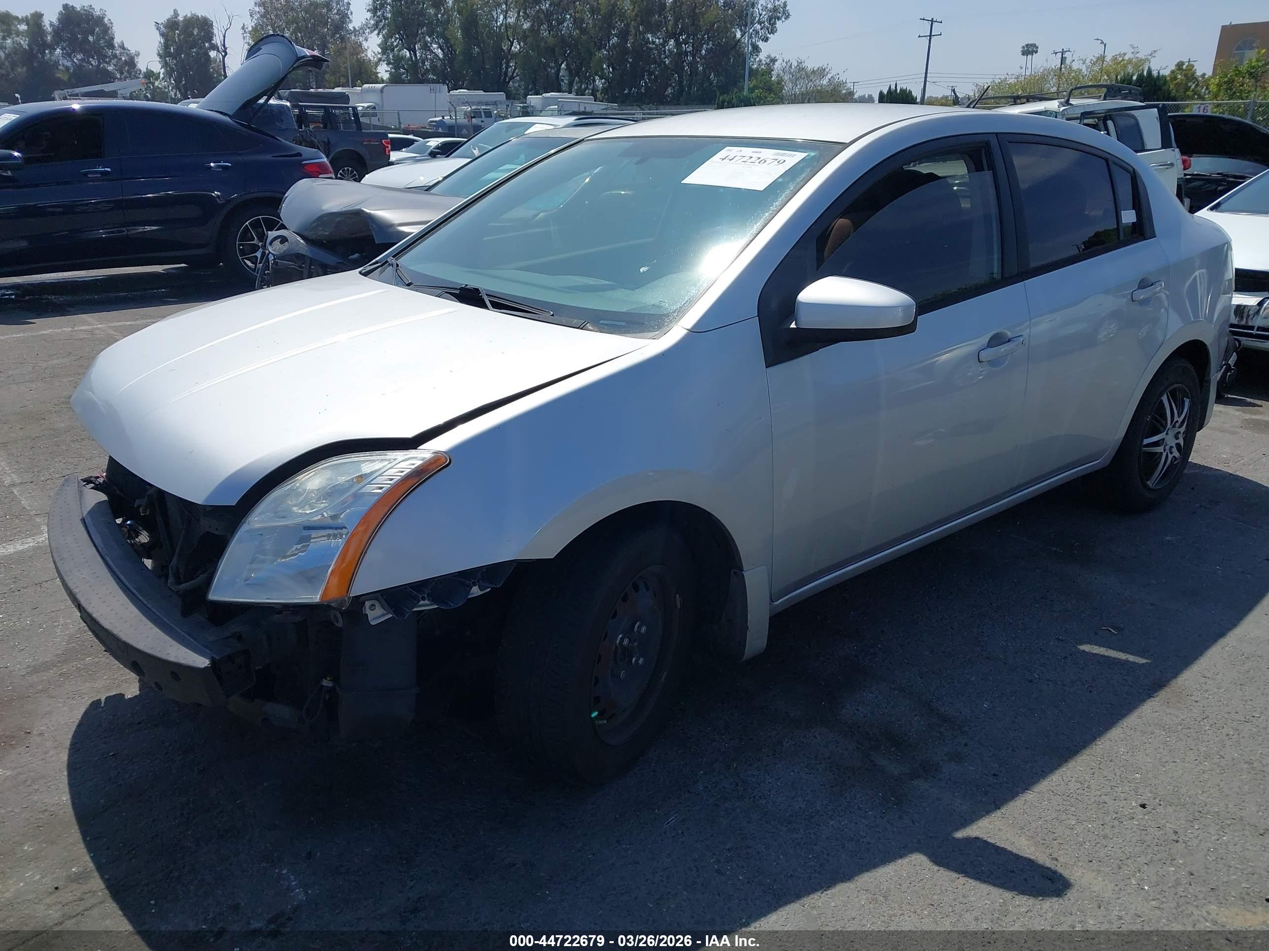 NISSAN SENTRA image 2