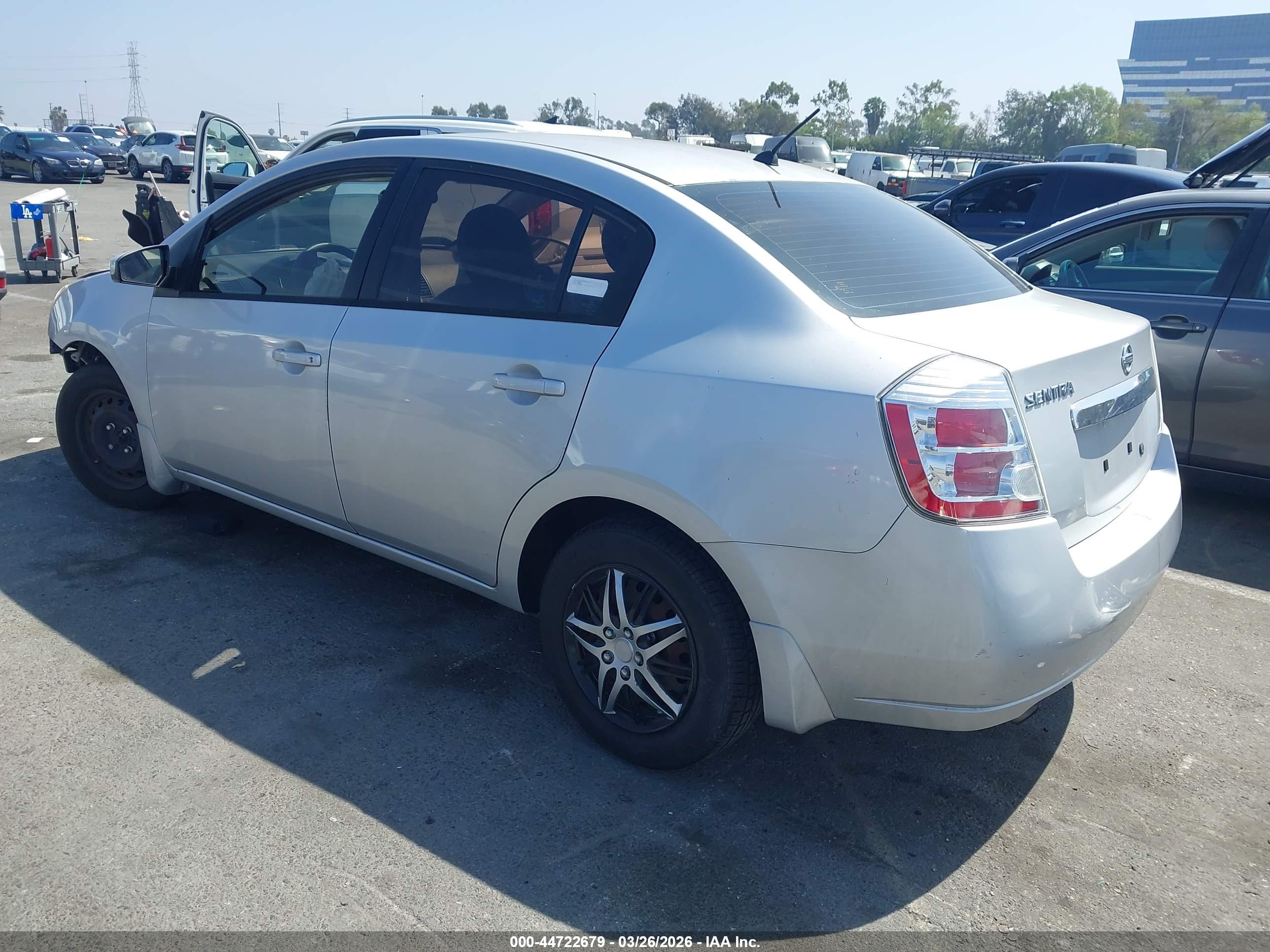 NISSAN SENTRA image 3