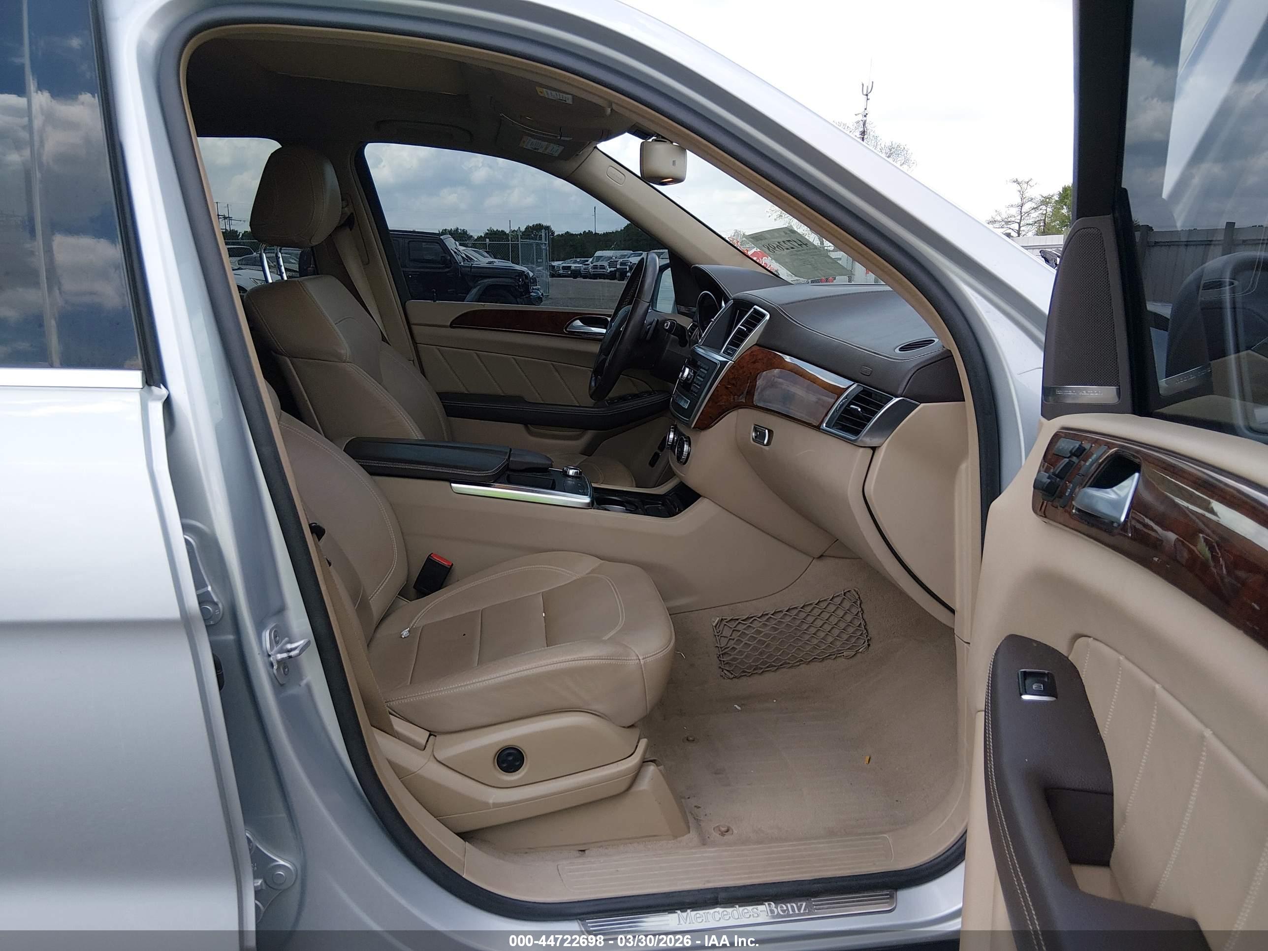 MERCEDES-BENZ GL image 5