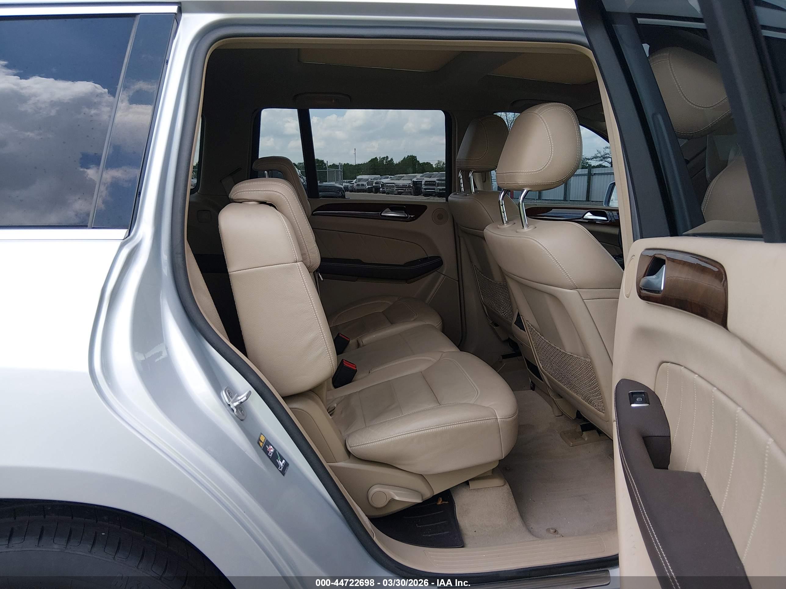 MERCEDES-BENZ GL image 8