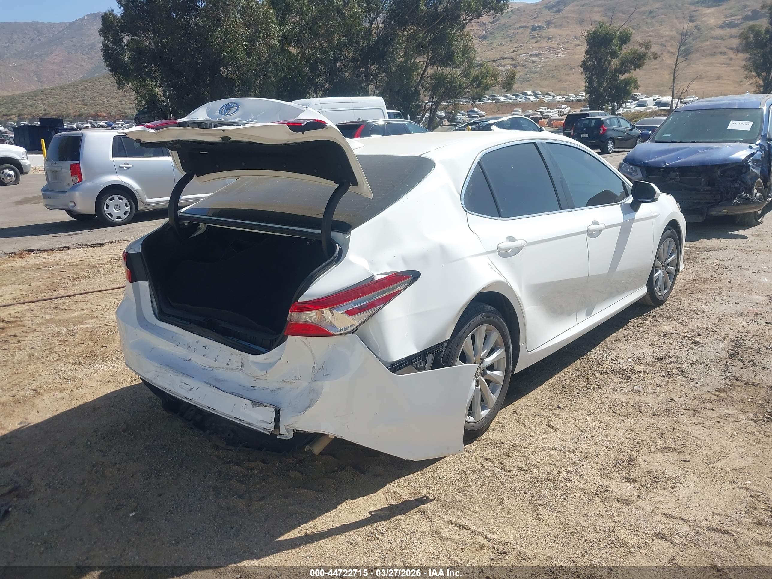 TOYOTA CAMRY image 4