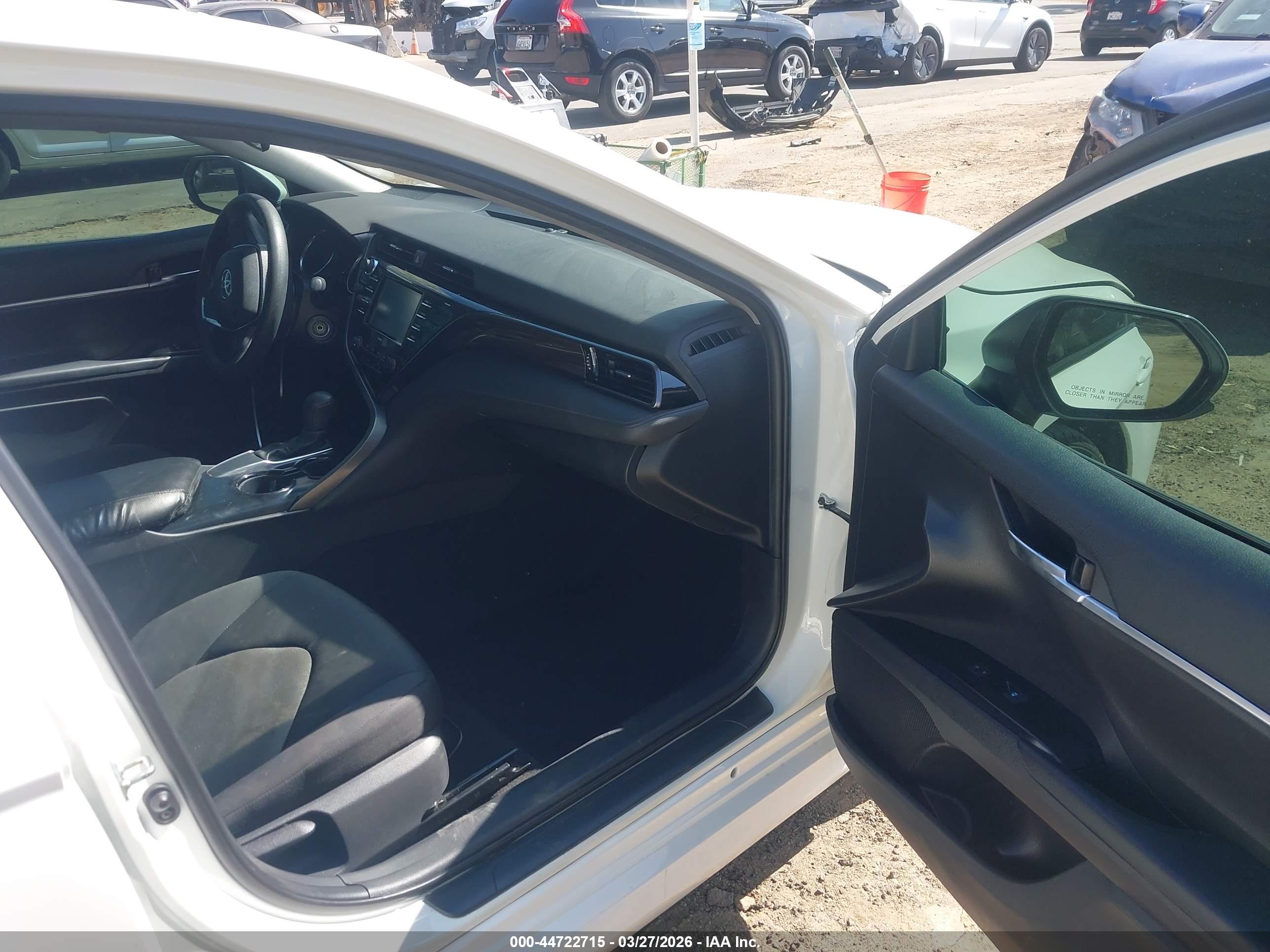 TOYOTA CAMRY image 5