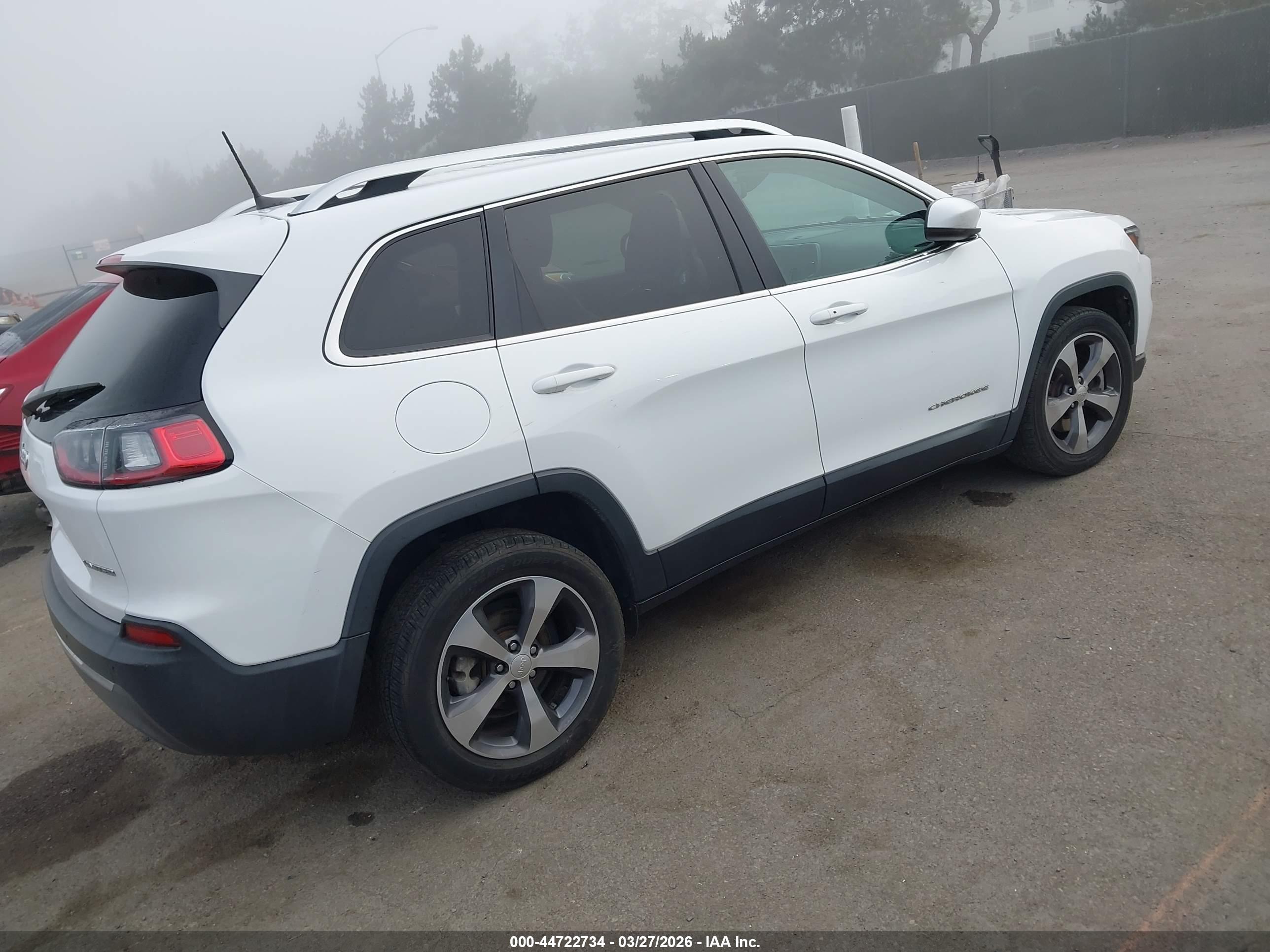 JEEP CHEROKEE image 4
