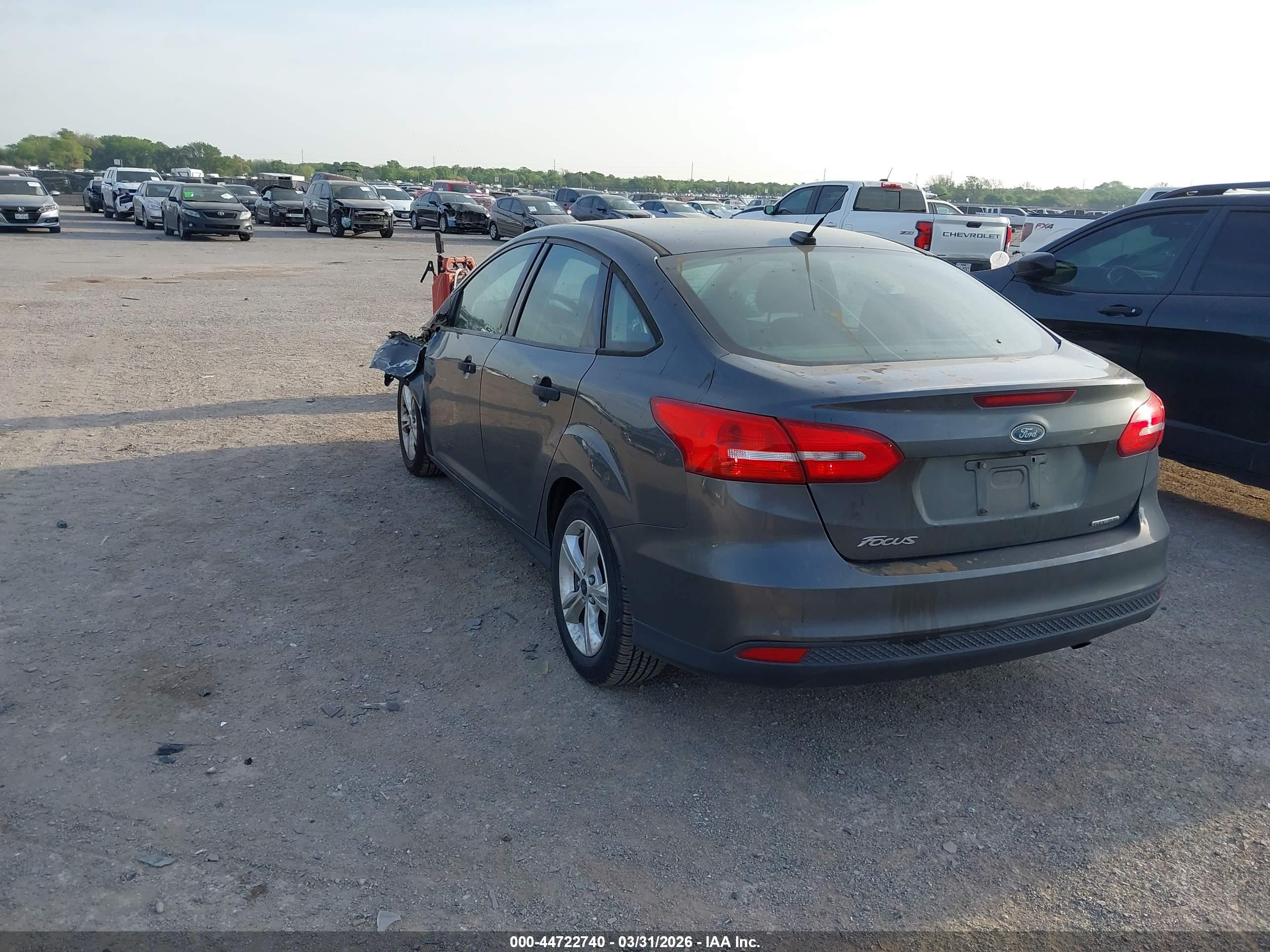 FORD FOCUS image 3