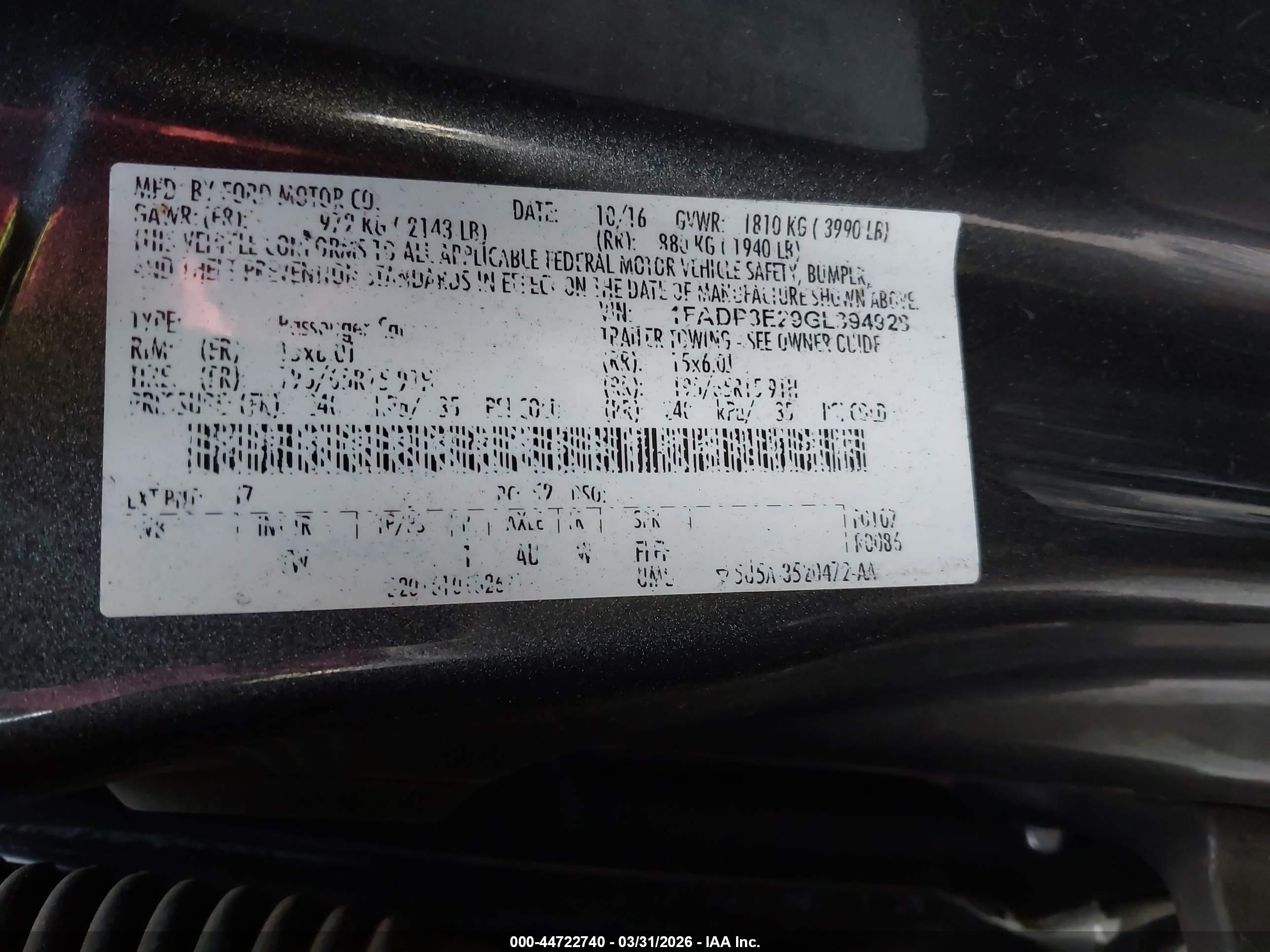 FORD FOCUS image 9