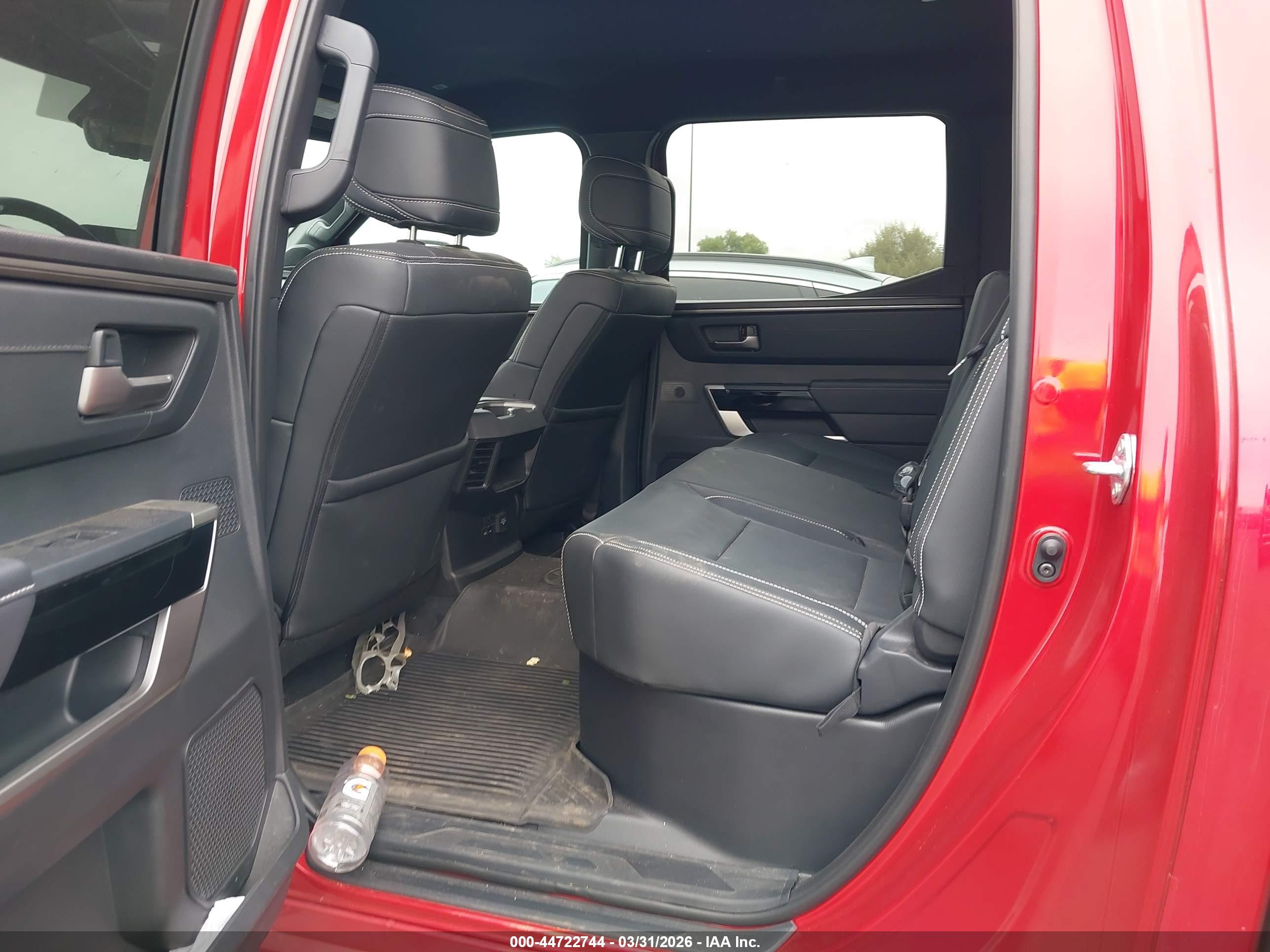 TOYOTA TUNDRA image 8