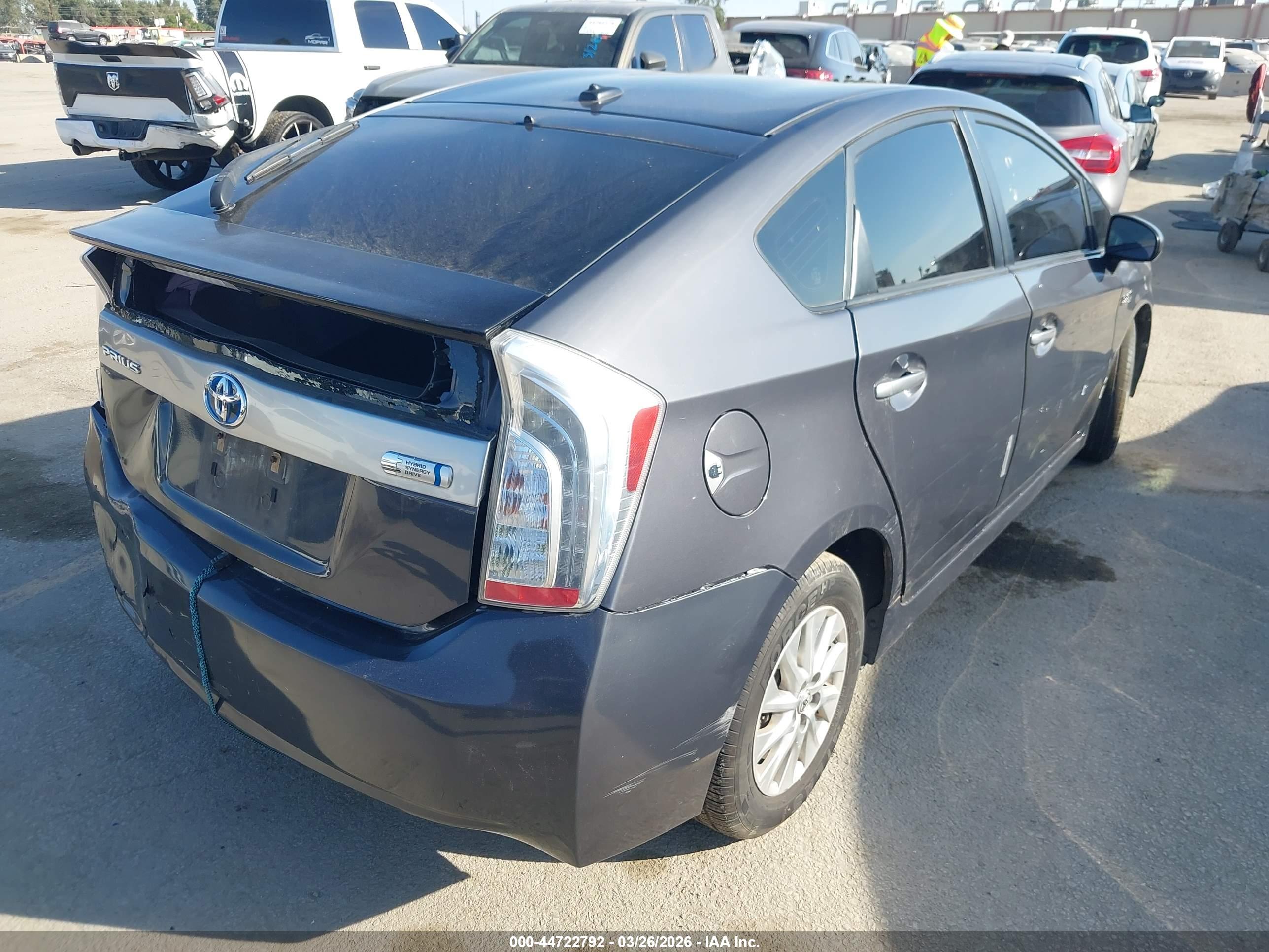 TOYOTA PRIUS image 4