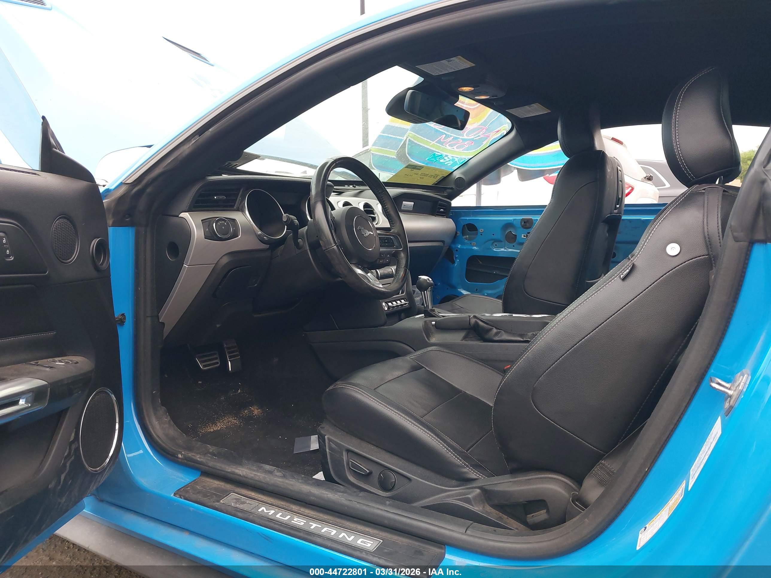 FORD MUSTANG image 5