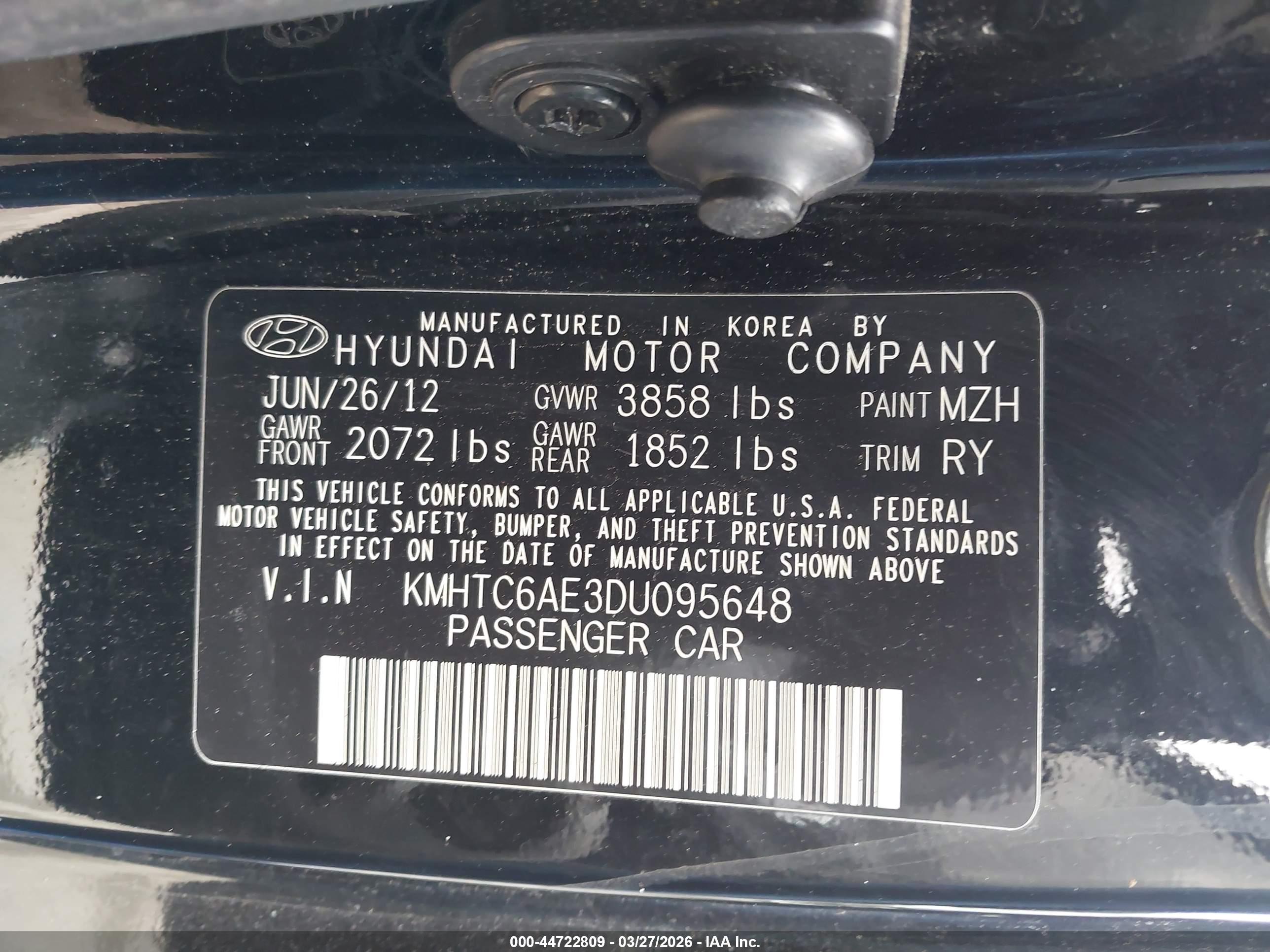 HYUNDAI VELOSTER image 9