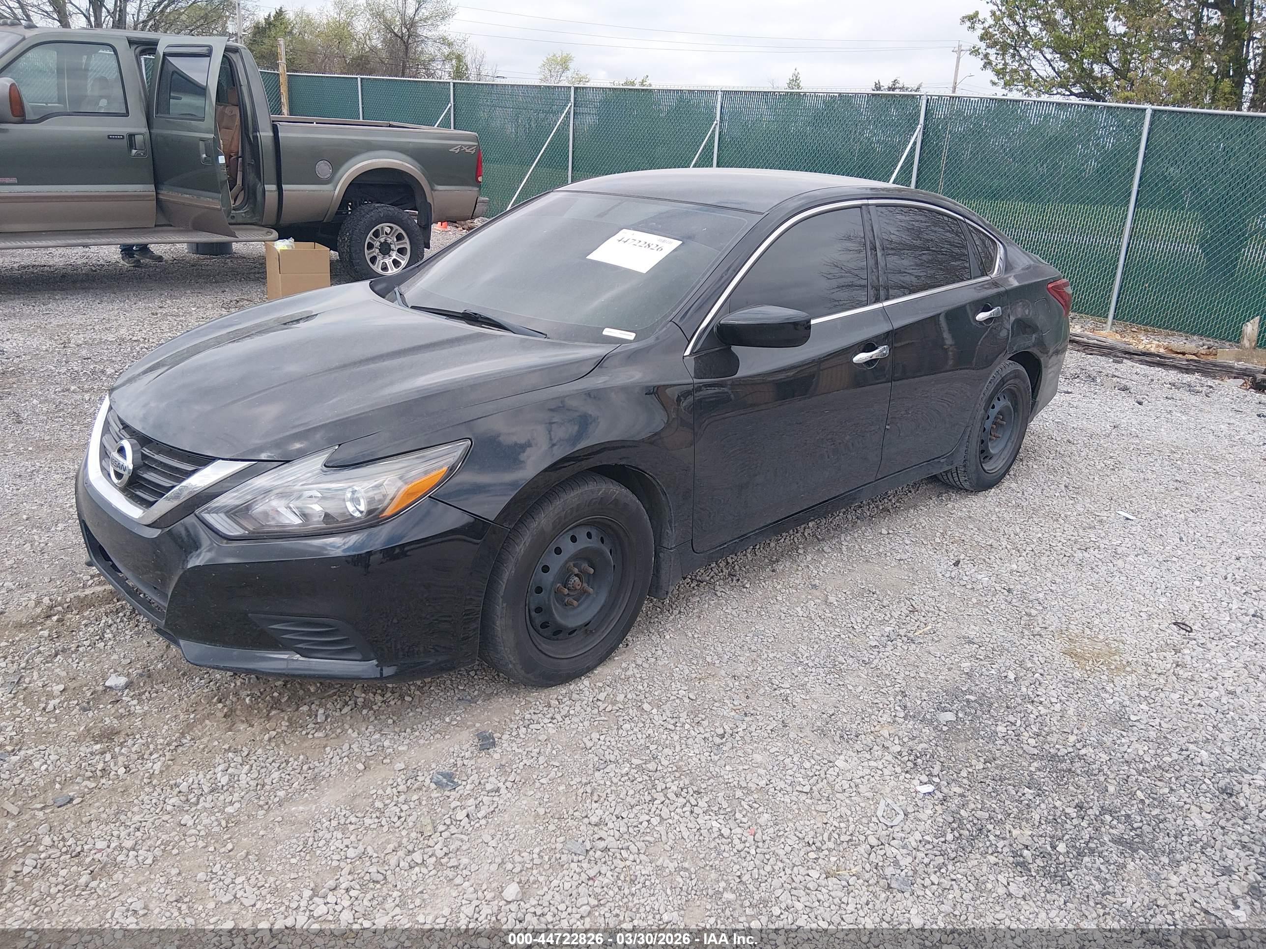 NISSAN ALTIMA image 2