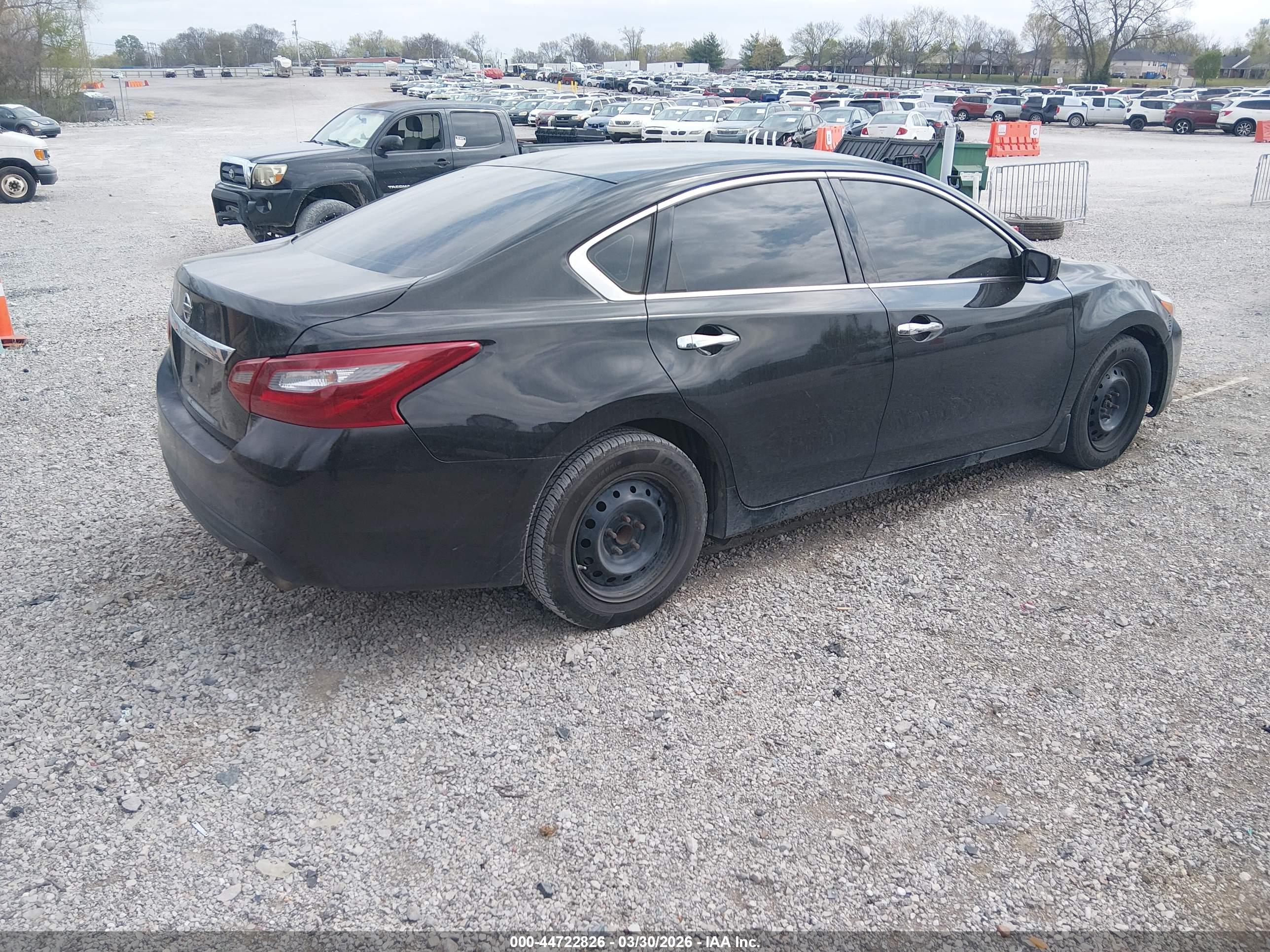 NISSAN ALTIMA image 4