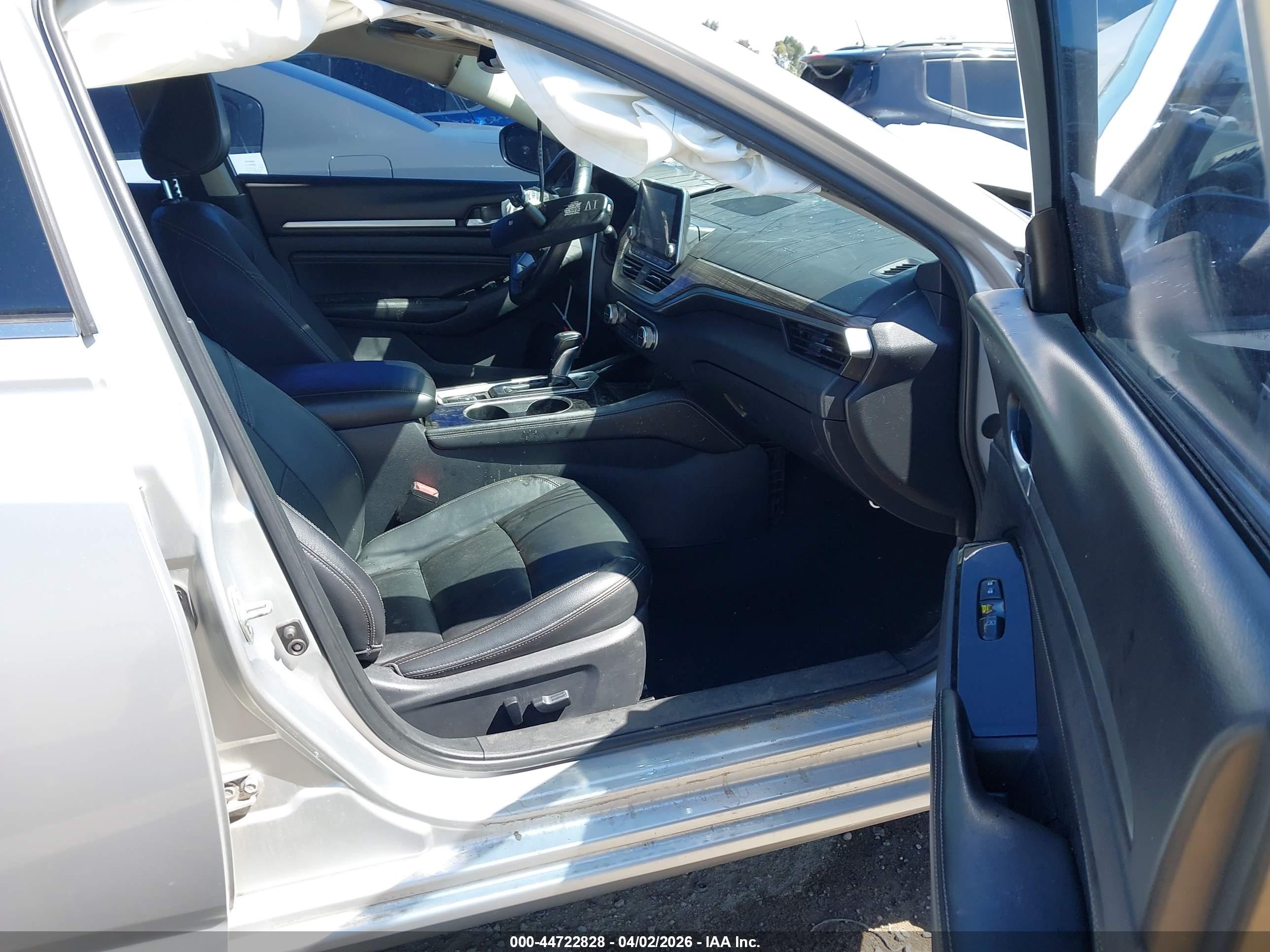 NISSAN ALTIMA image 5