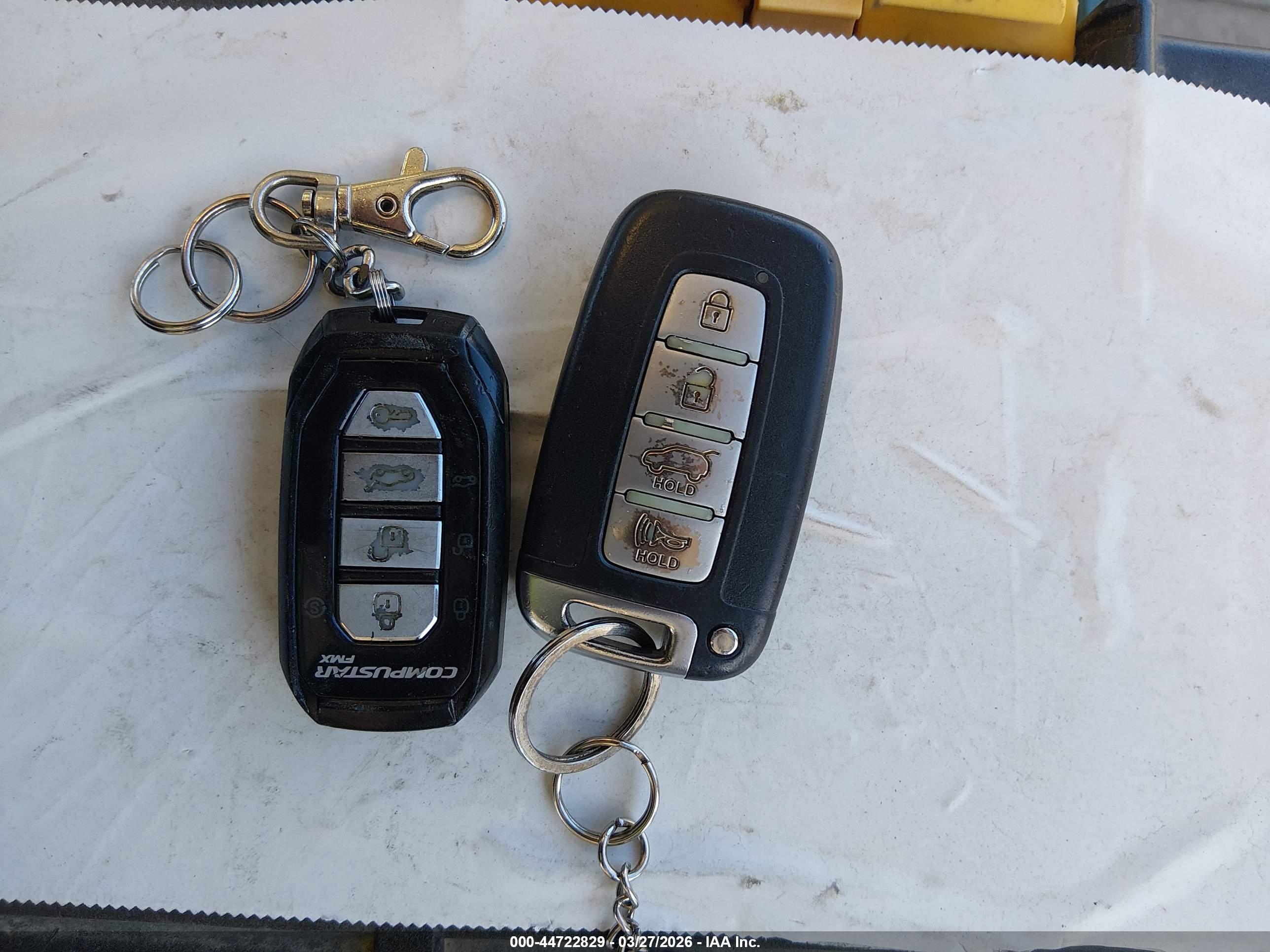 HYUNDAI TUCSON image 11