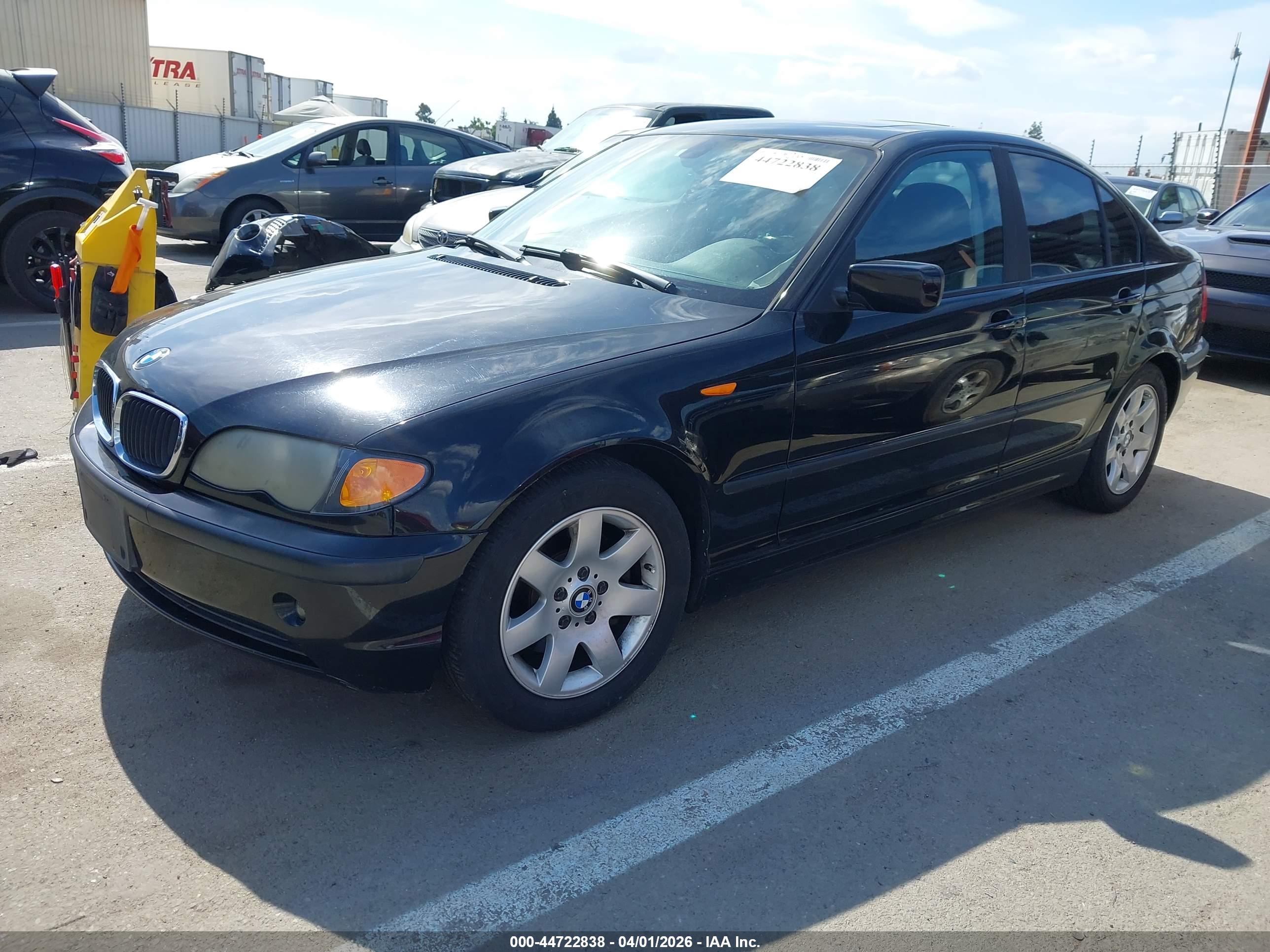 BMW 325I image 2