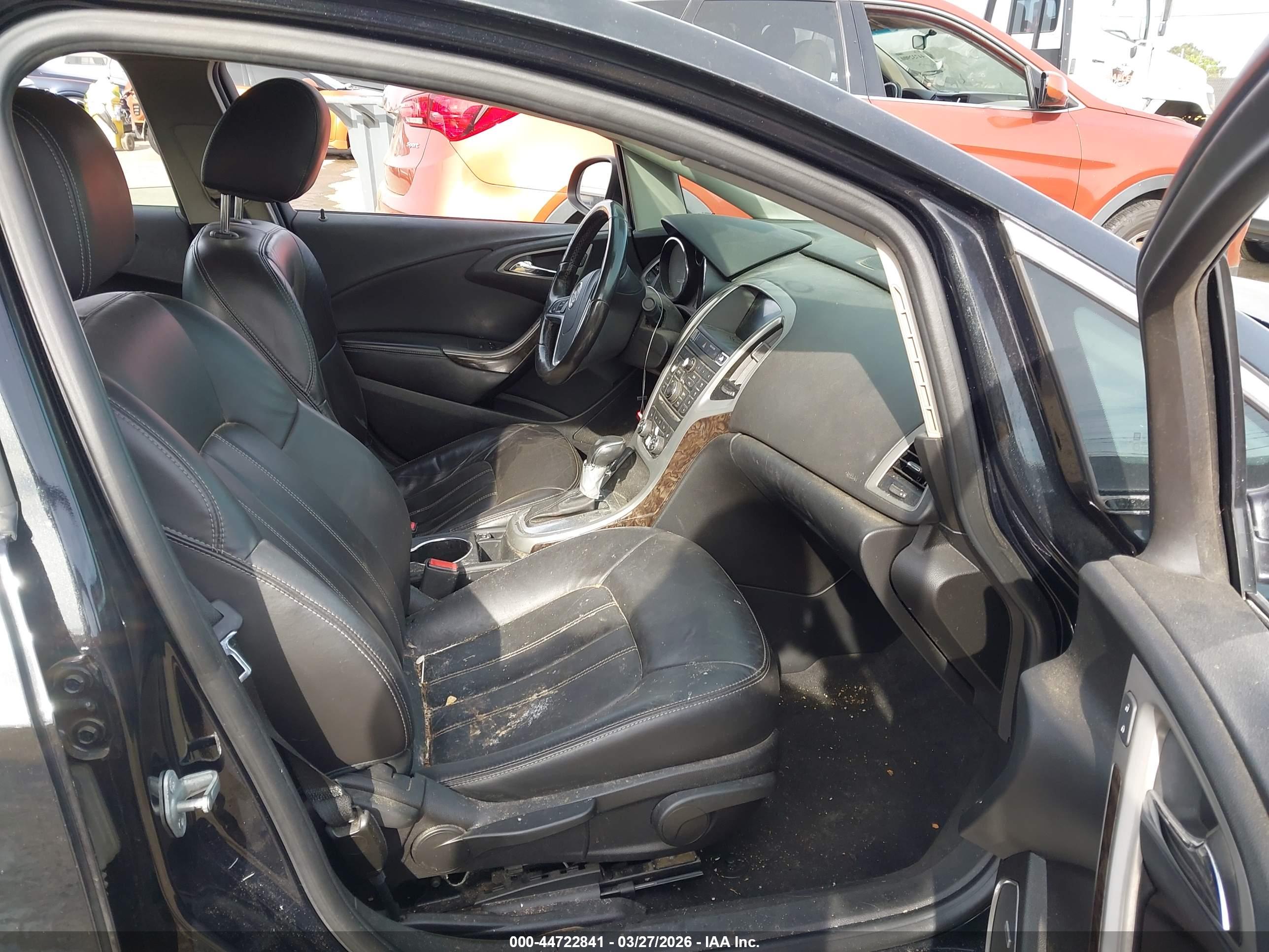 BUICK VERANO image 5