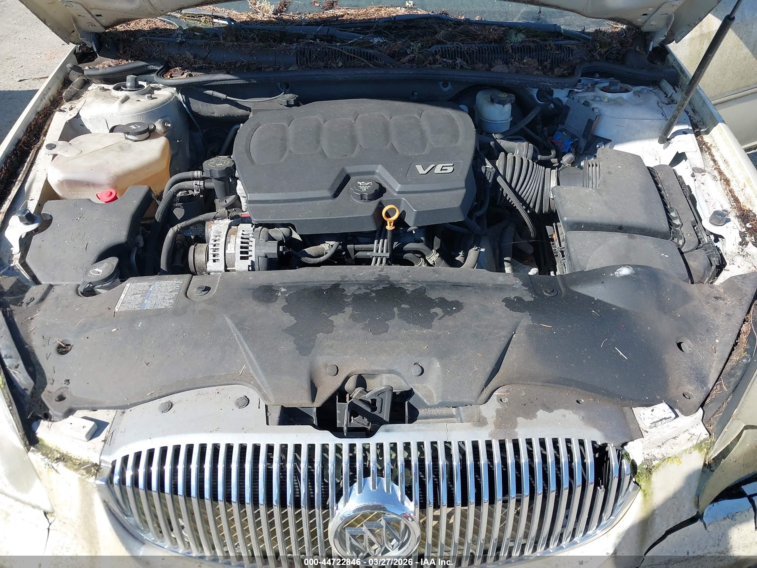 BUICK LUCERNE image 10