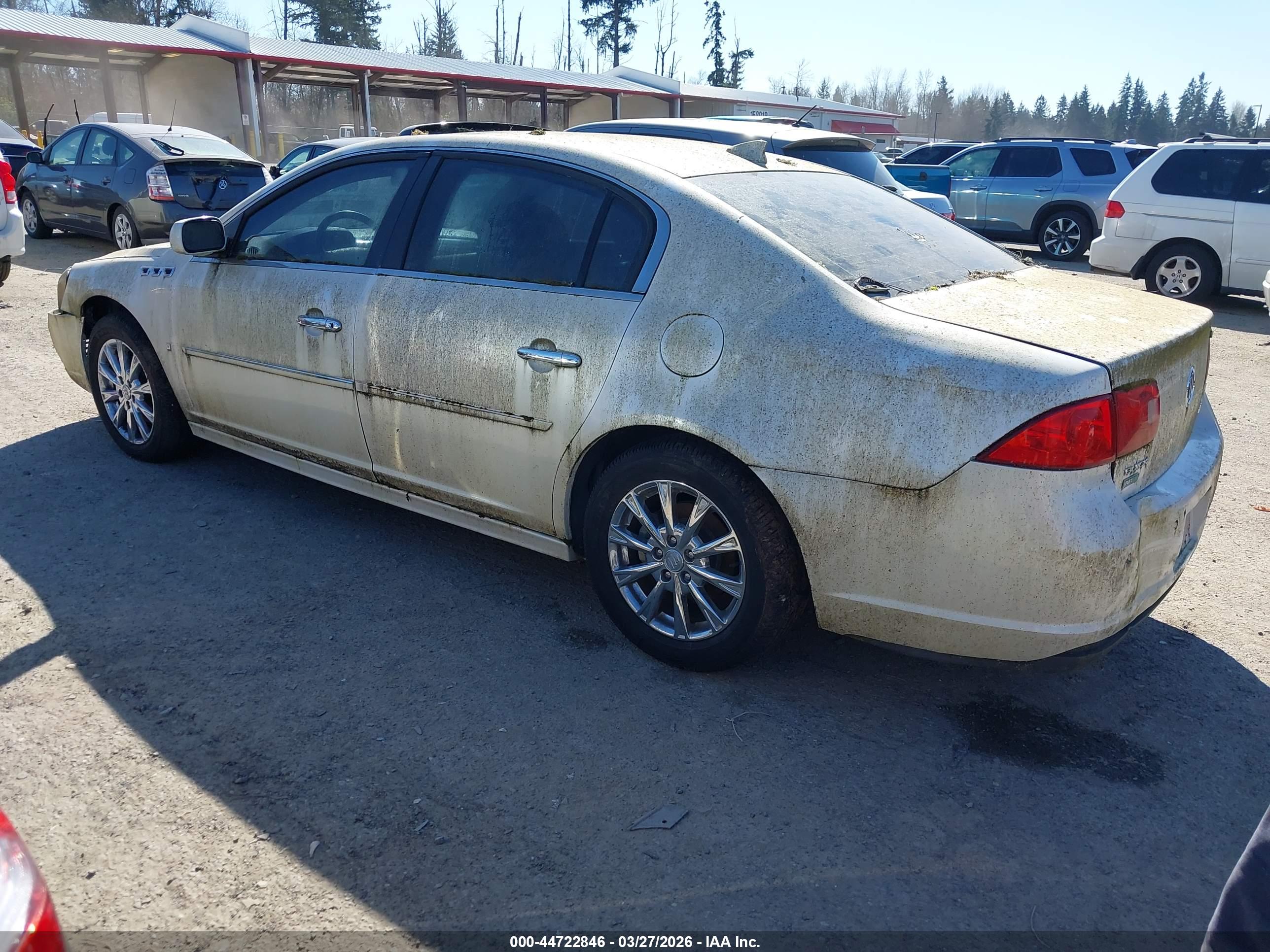 BUICK LUCERNE image 3
