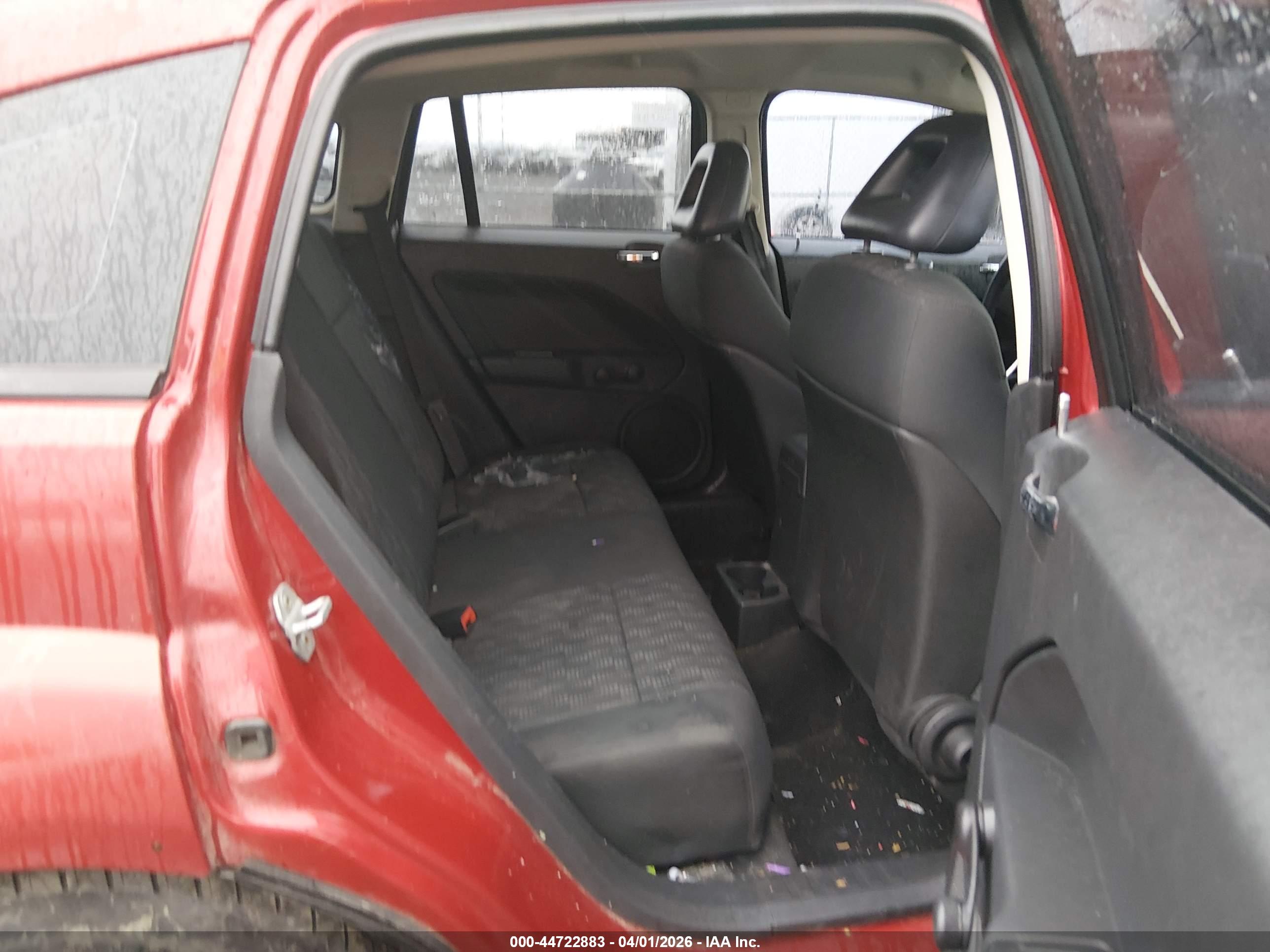 DODGE CALIBER image 8