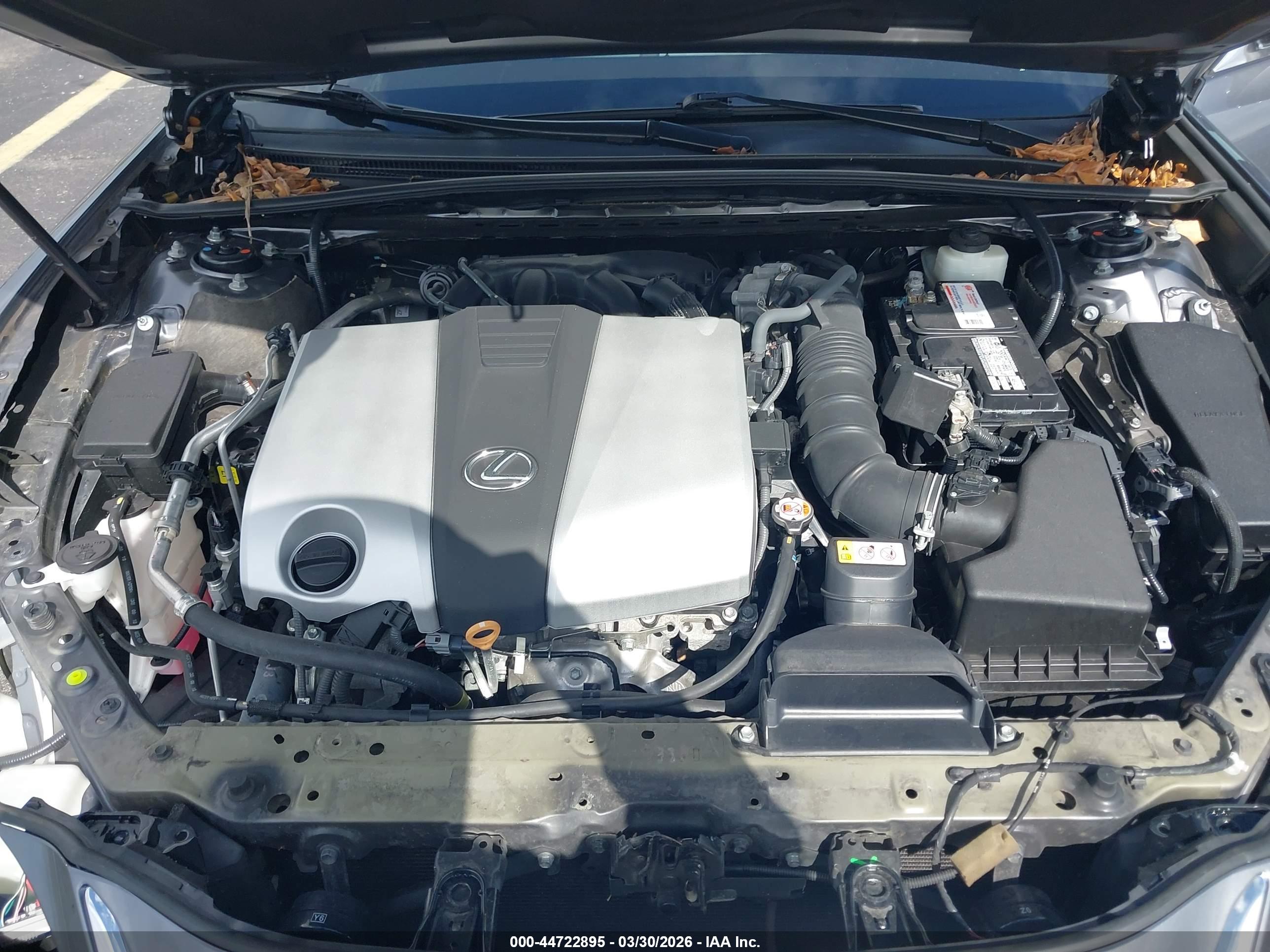 LEXUS ES image 10