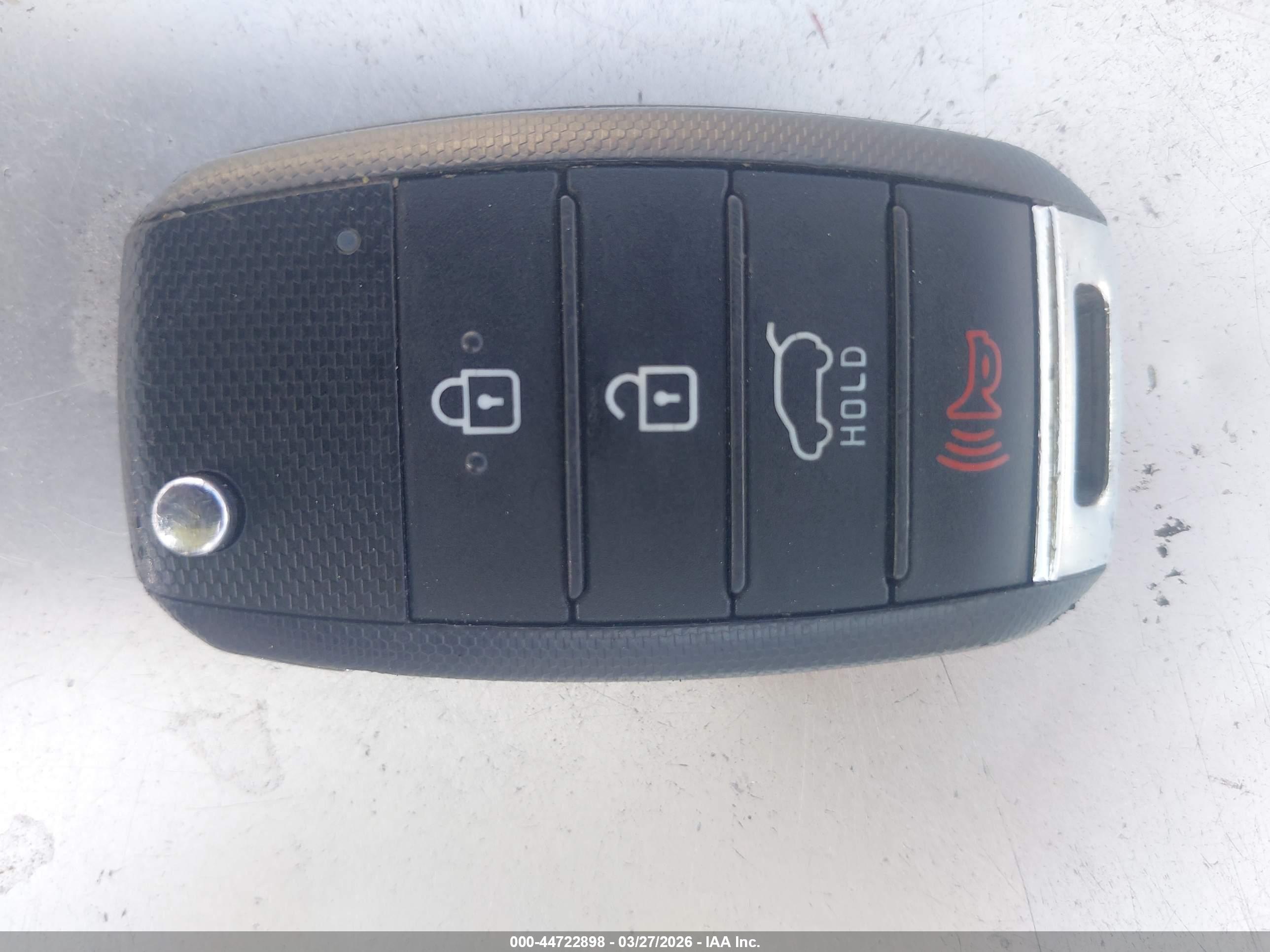 KIA SPORTAGE image 11