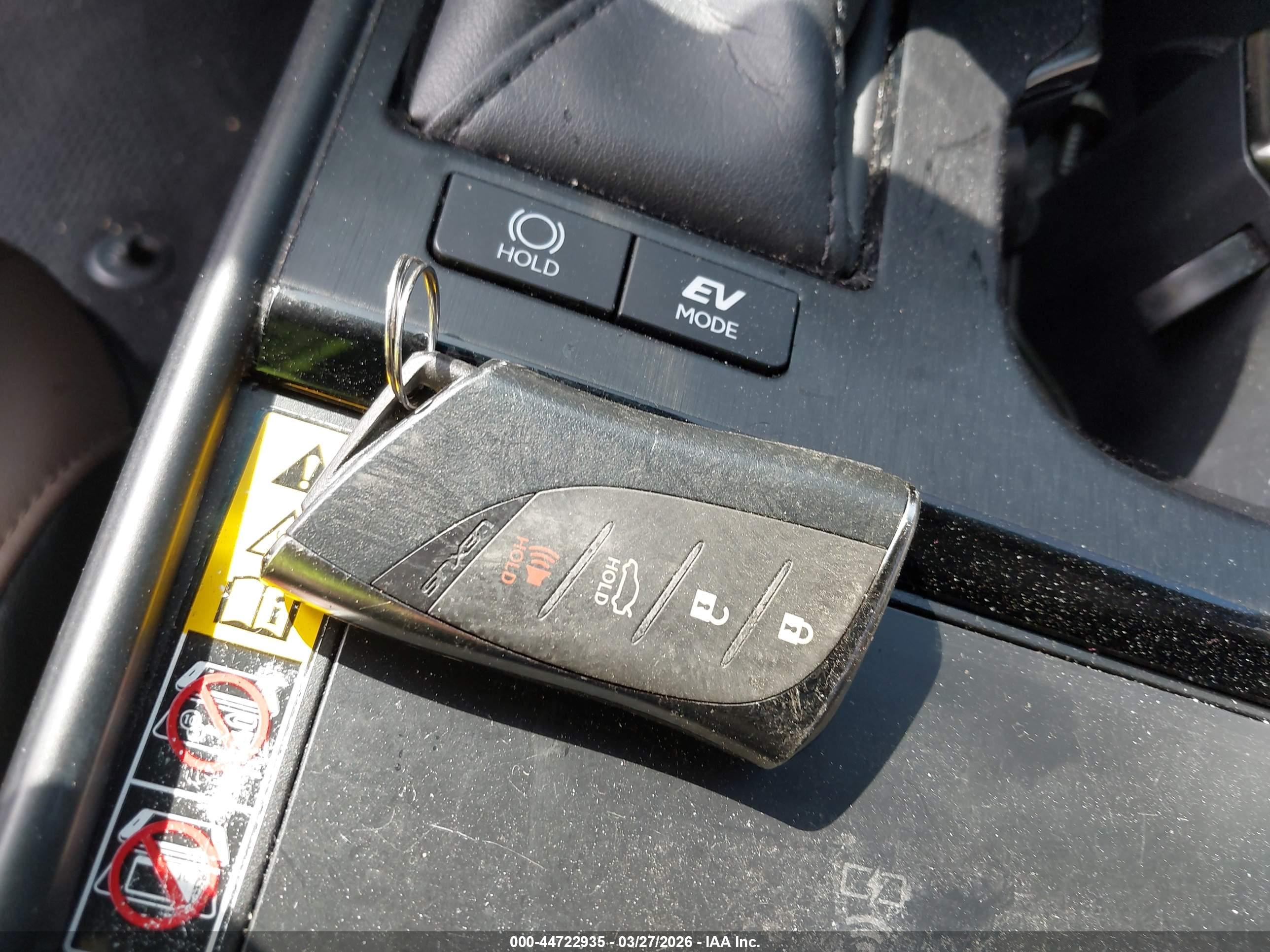 LEXUS ES image 11