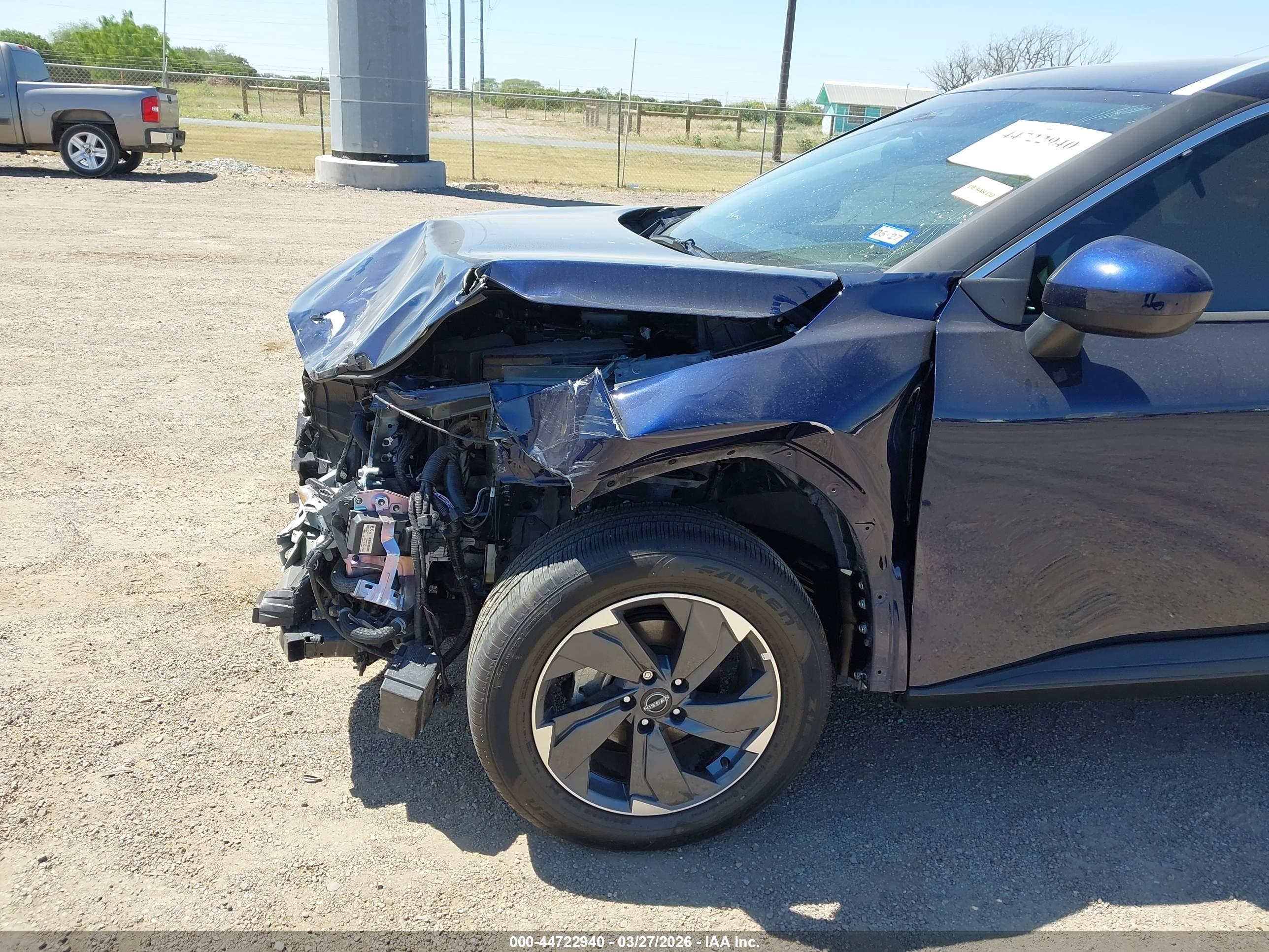 NISSAN ROGUE image 6