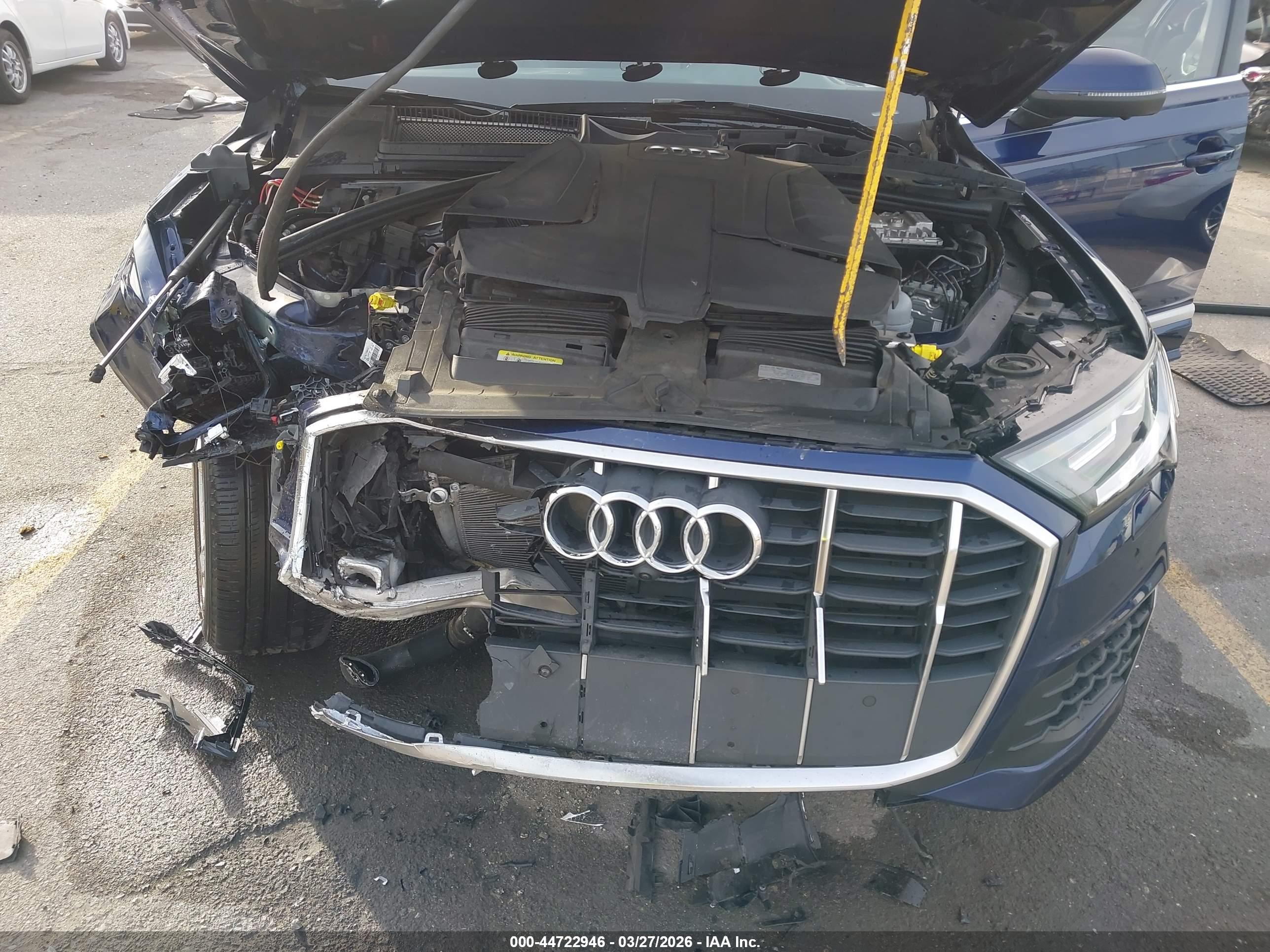 AUDI Q7 image 10