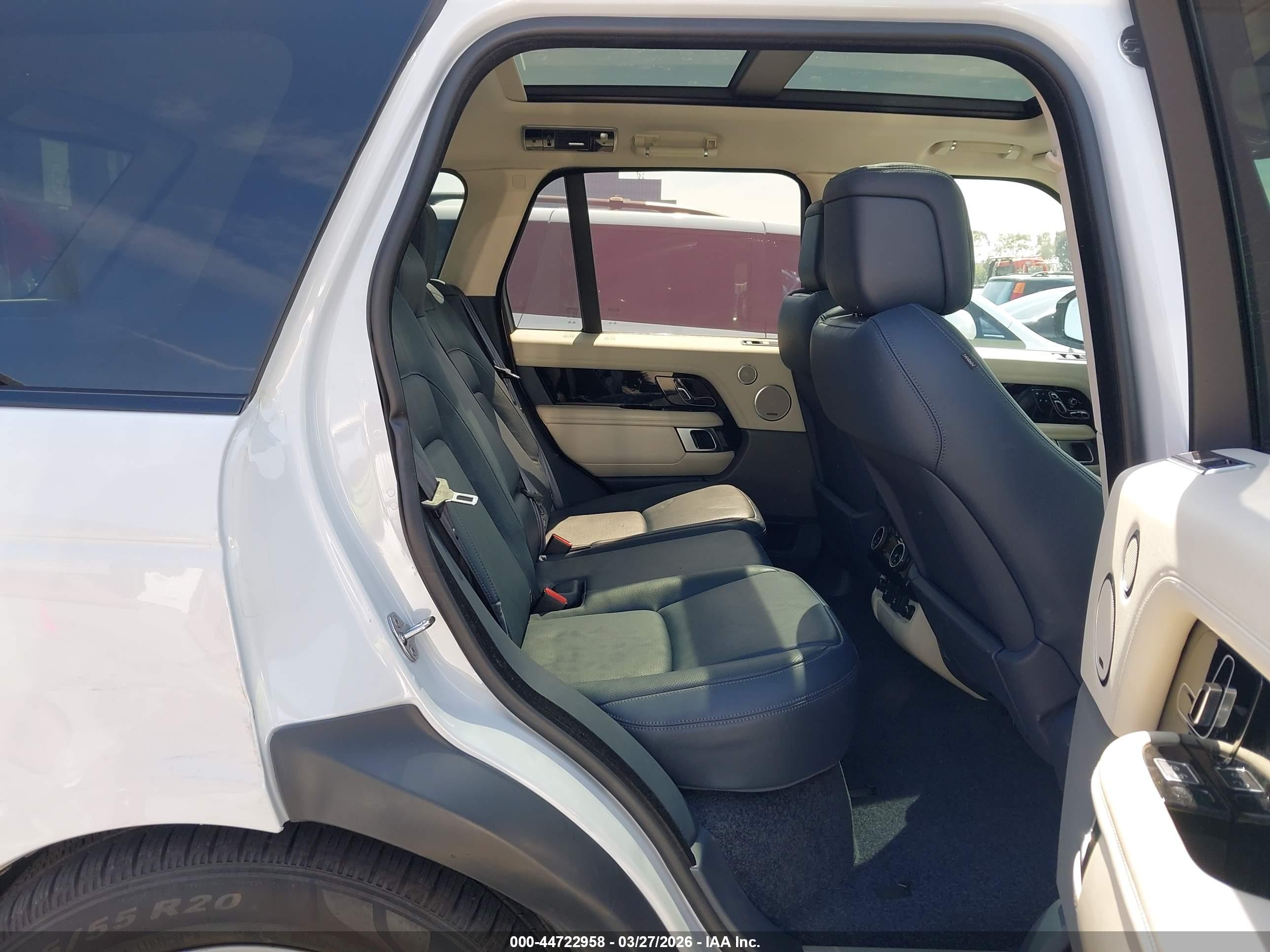 LAND ROVER image 8