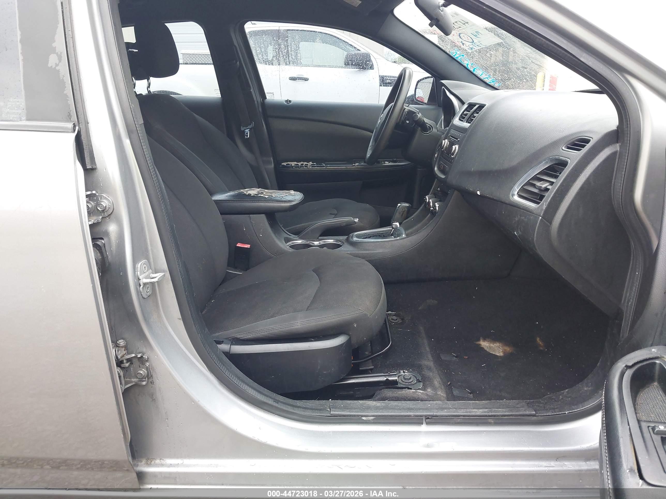 DODGE AVENGER image 5