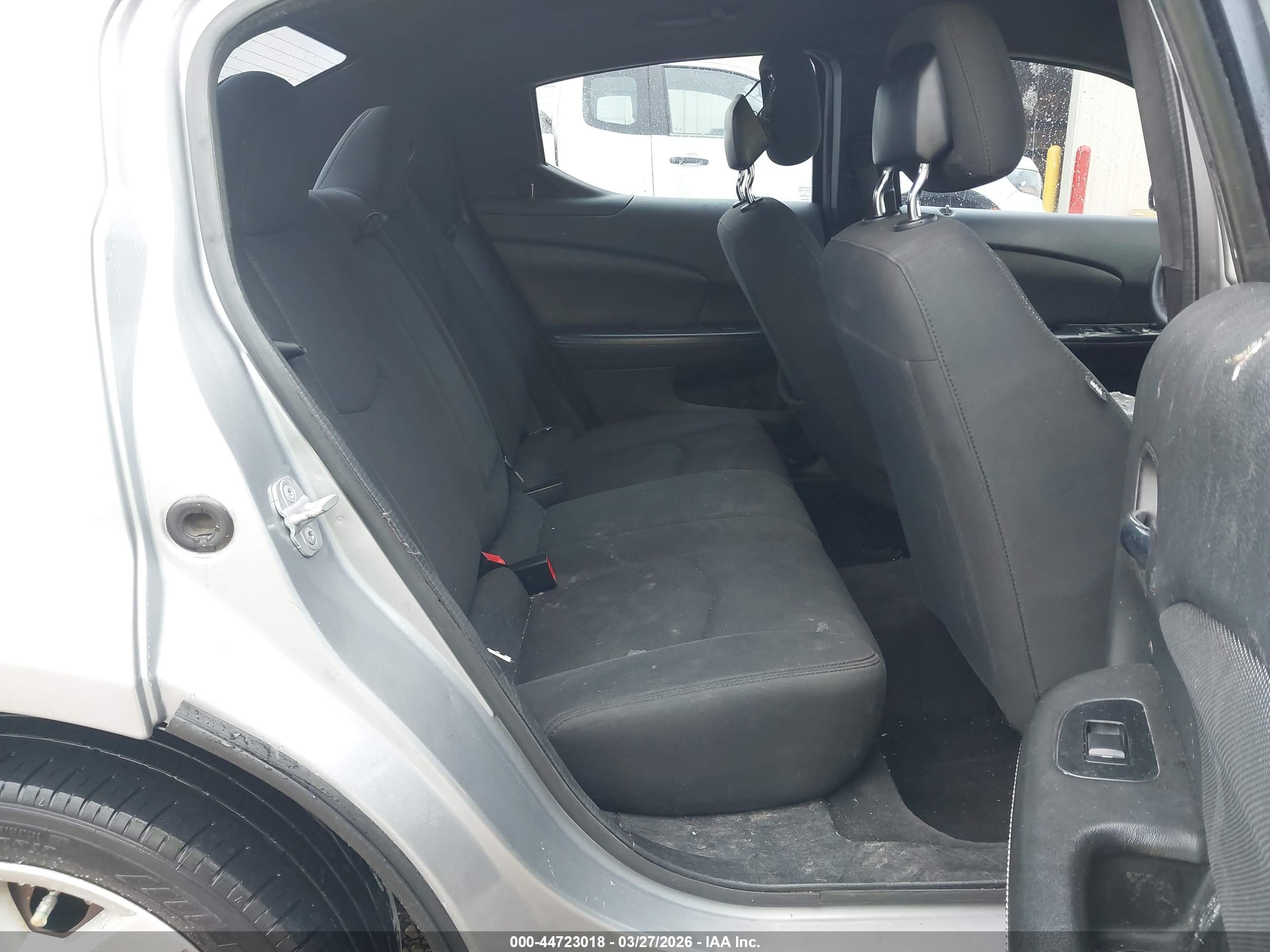 DODGE AVENGER image 8