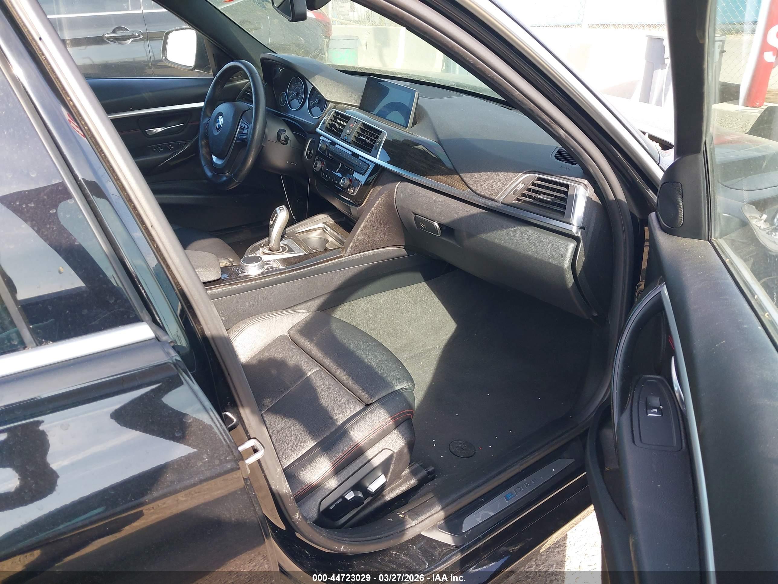BMW 330E image 5