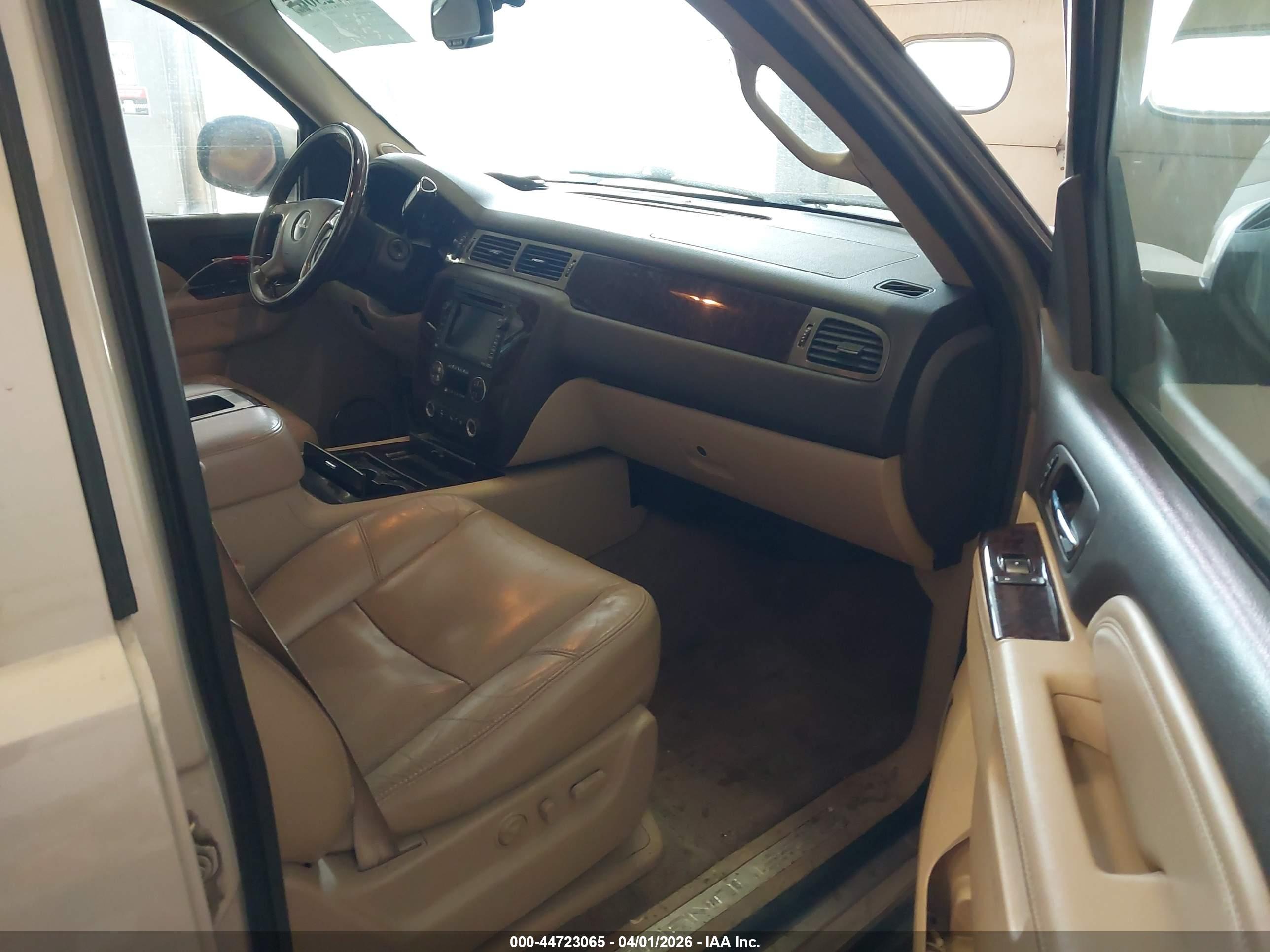 GMC YUKON image 5