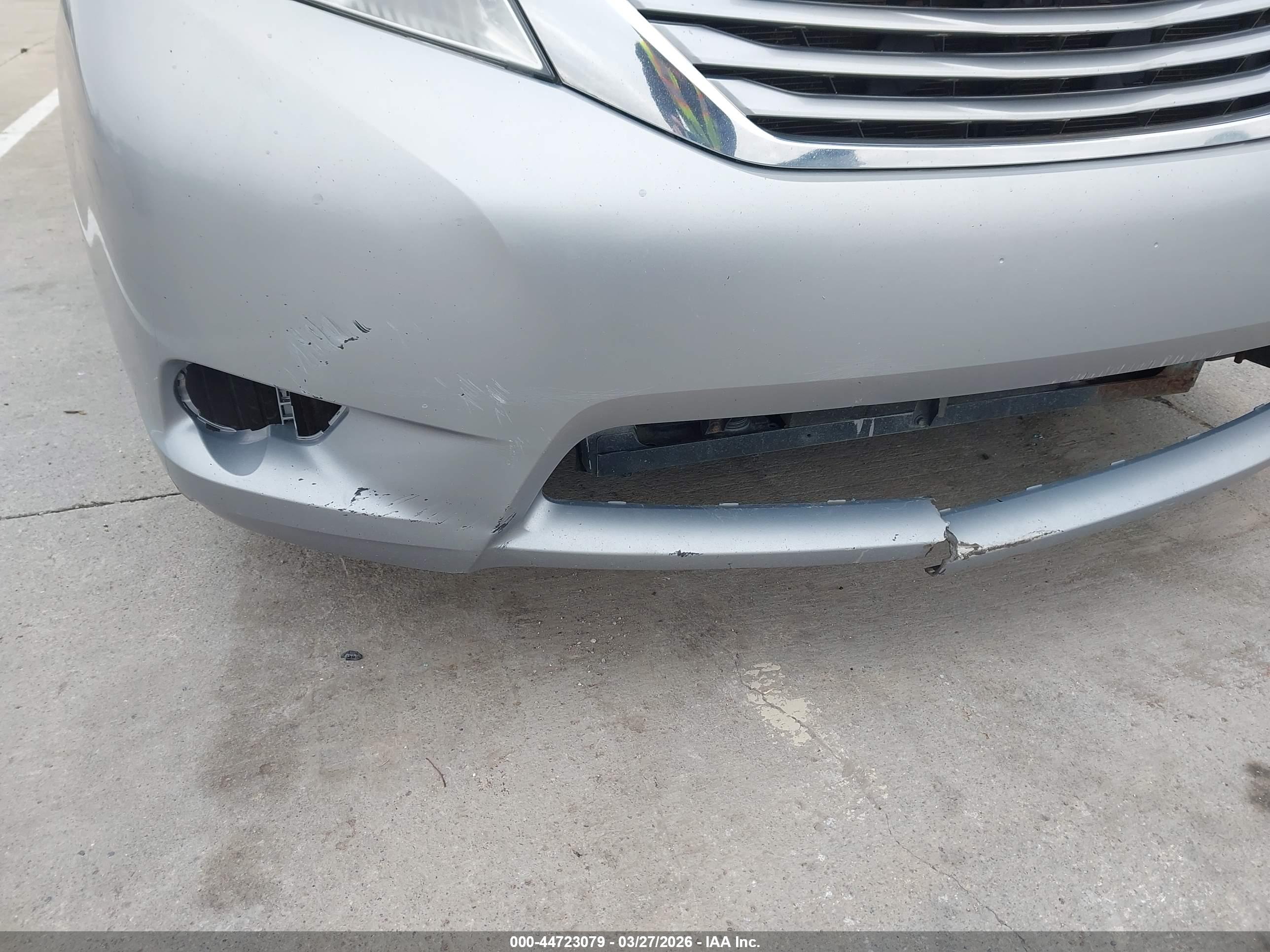 TOYOTA SIENNA image 6