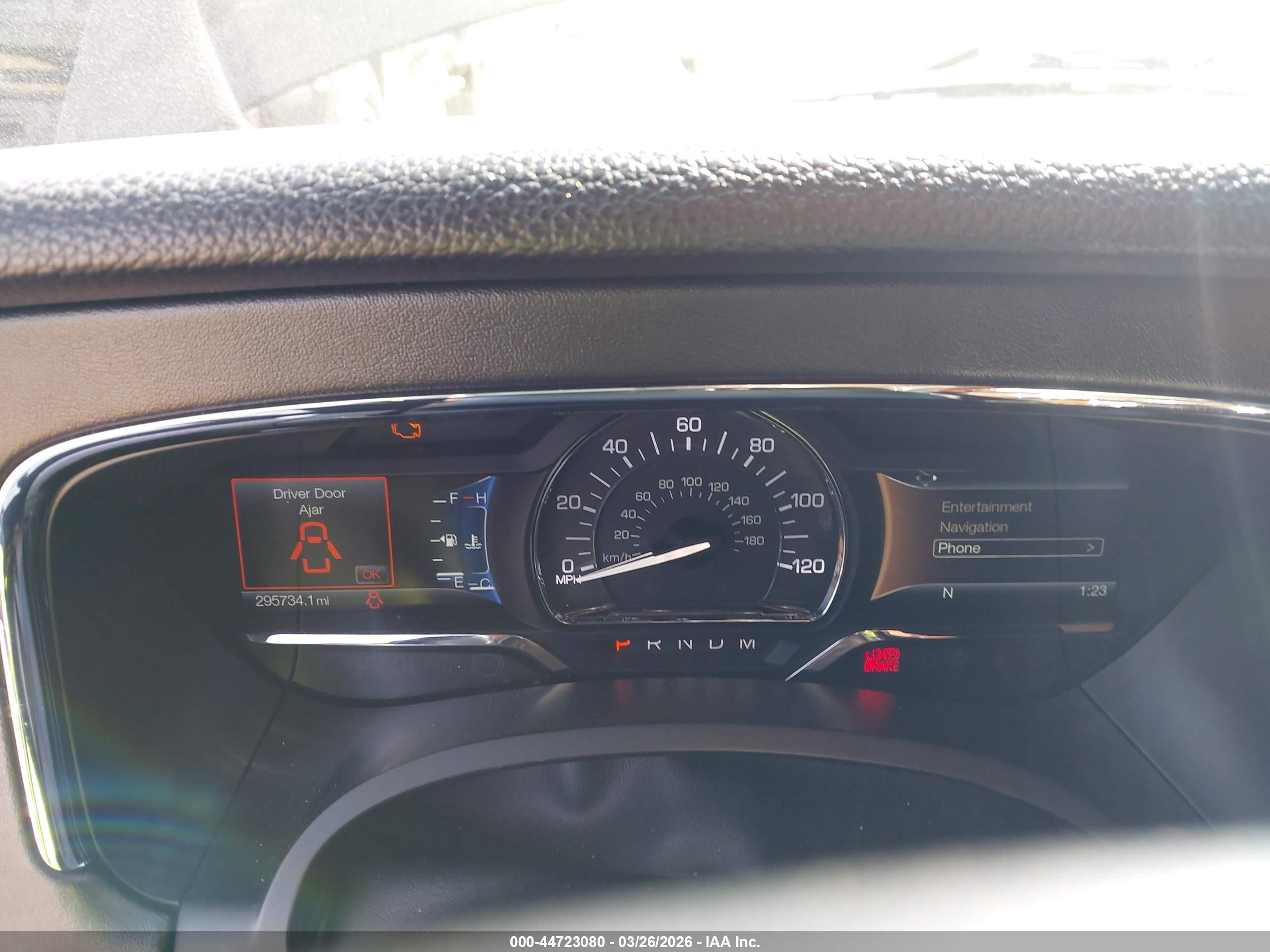 LINCOLN NAVIGATOR image 7
