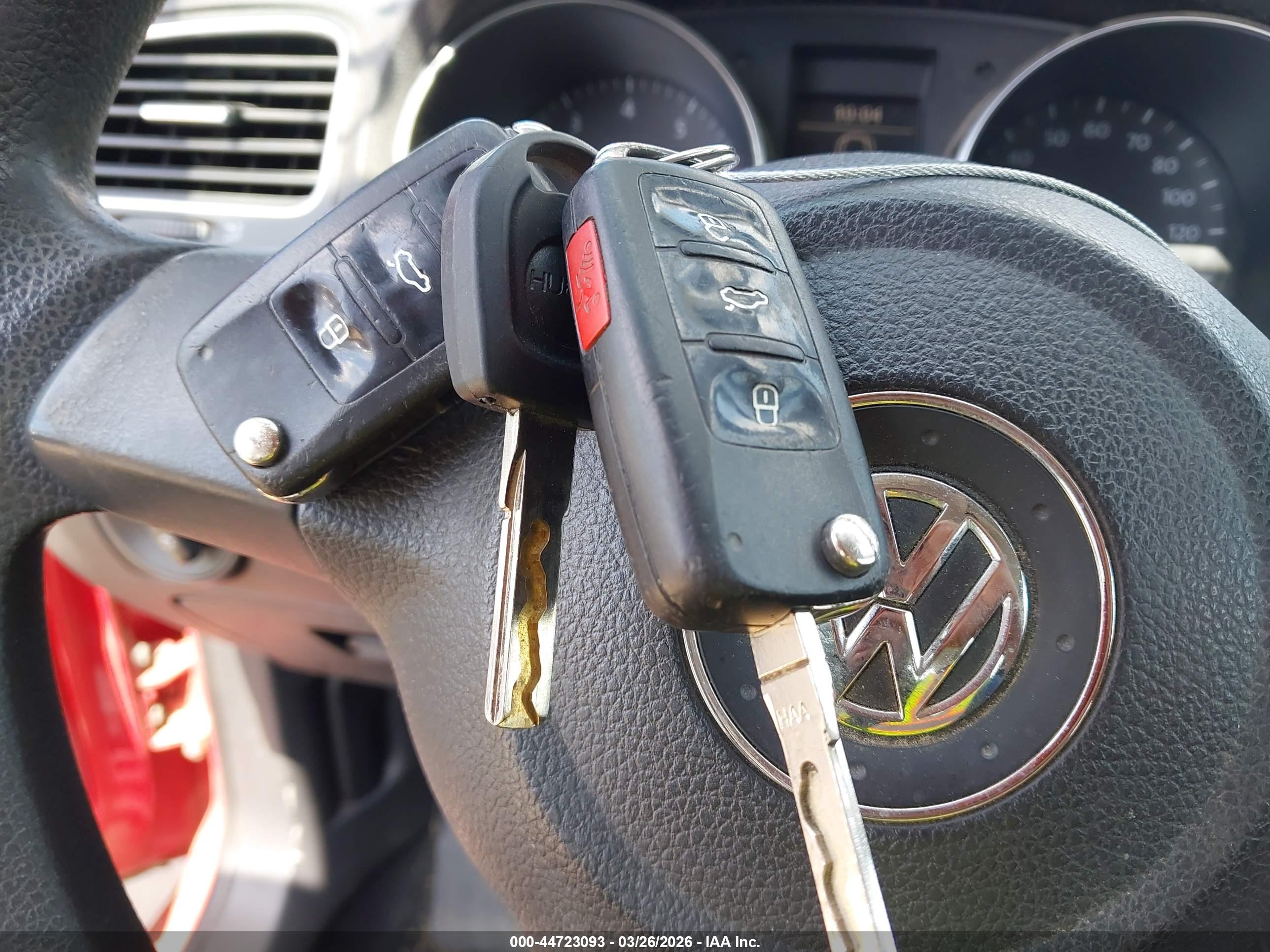 VOLKSWAGEN GOLF image 11