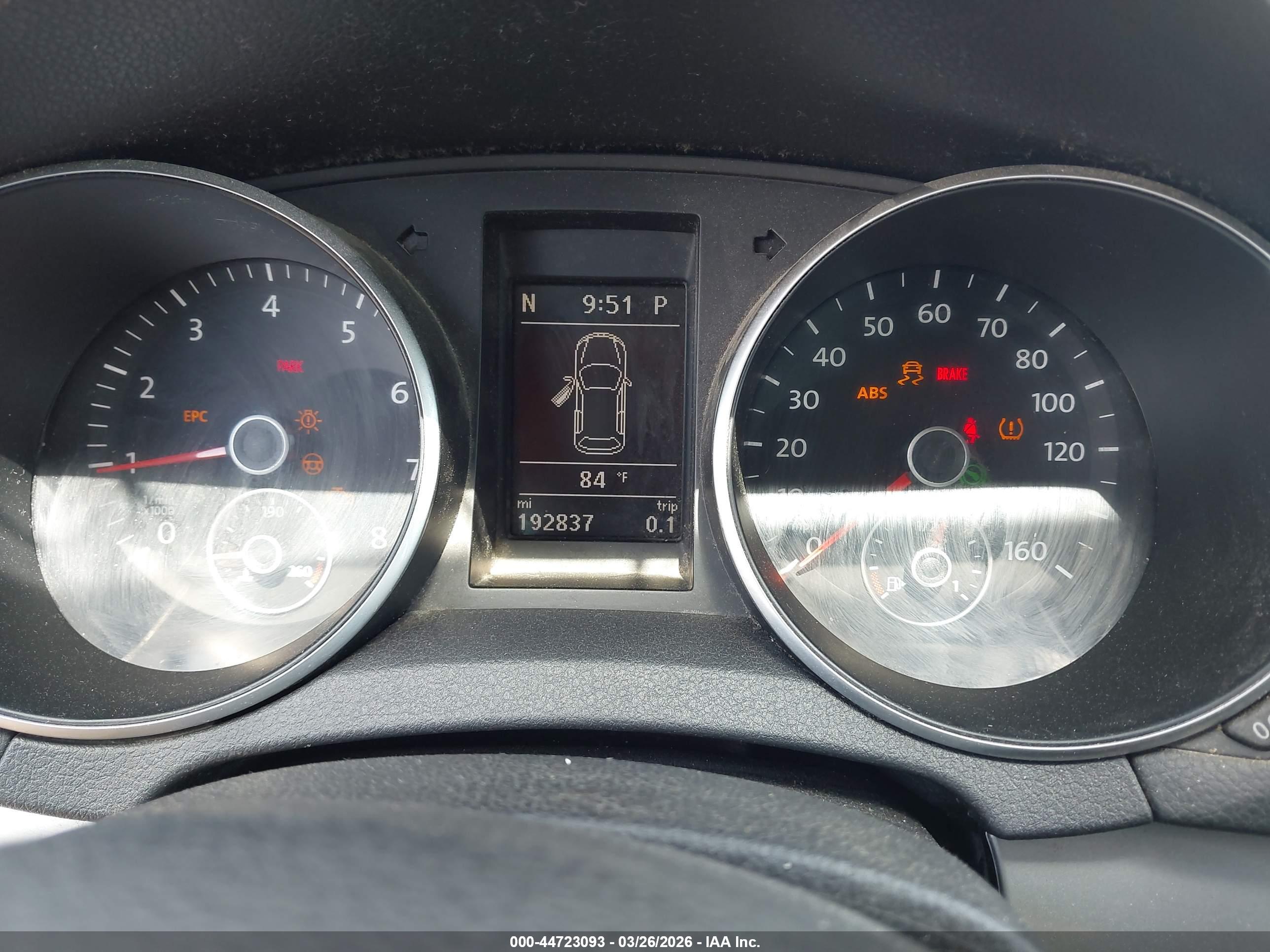 VOLKSWAGEN GOLF image 7