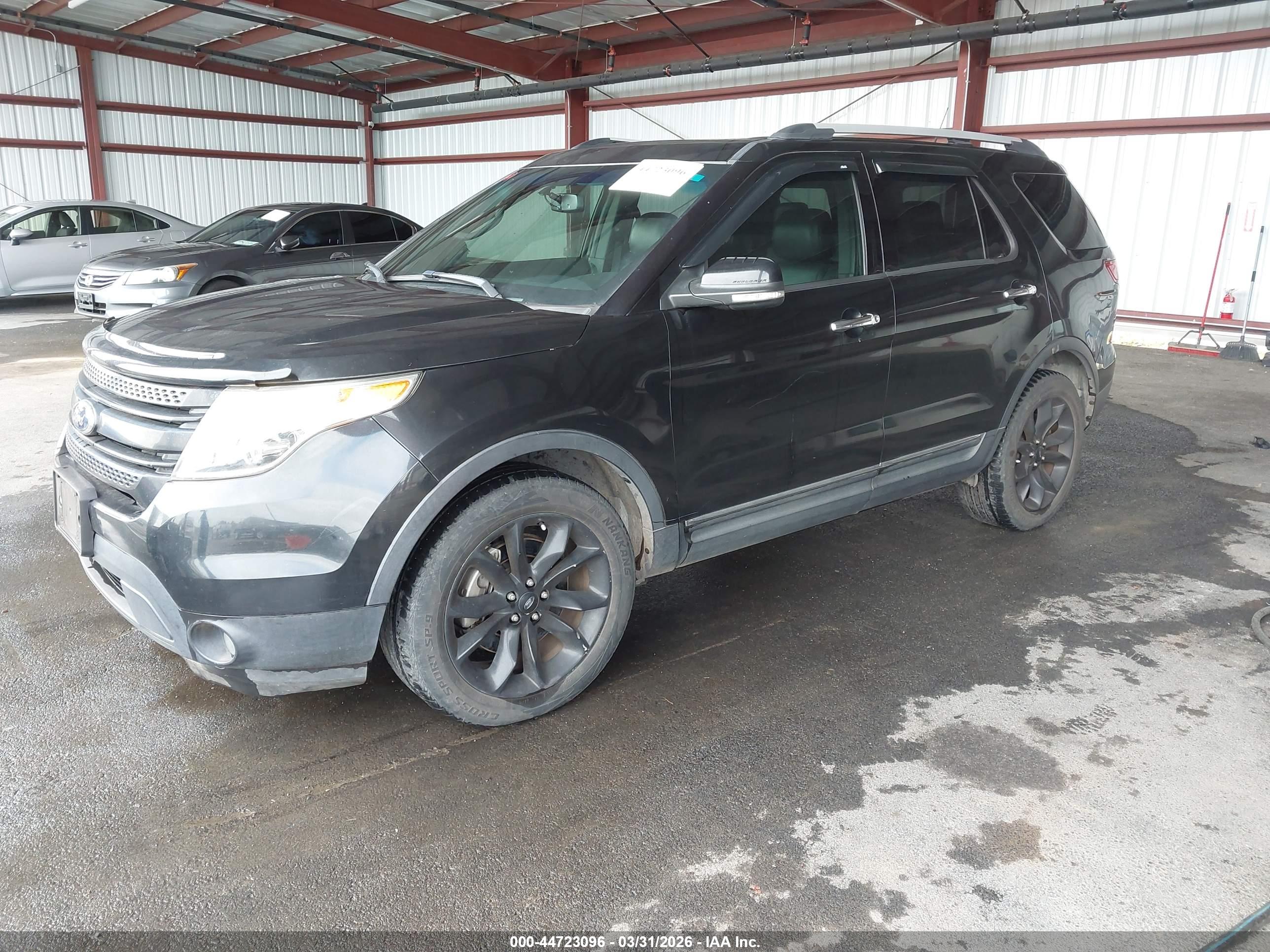 FORD EXPLORER image 2