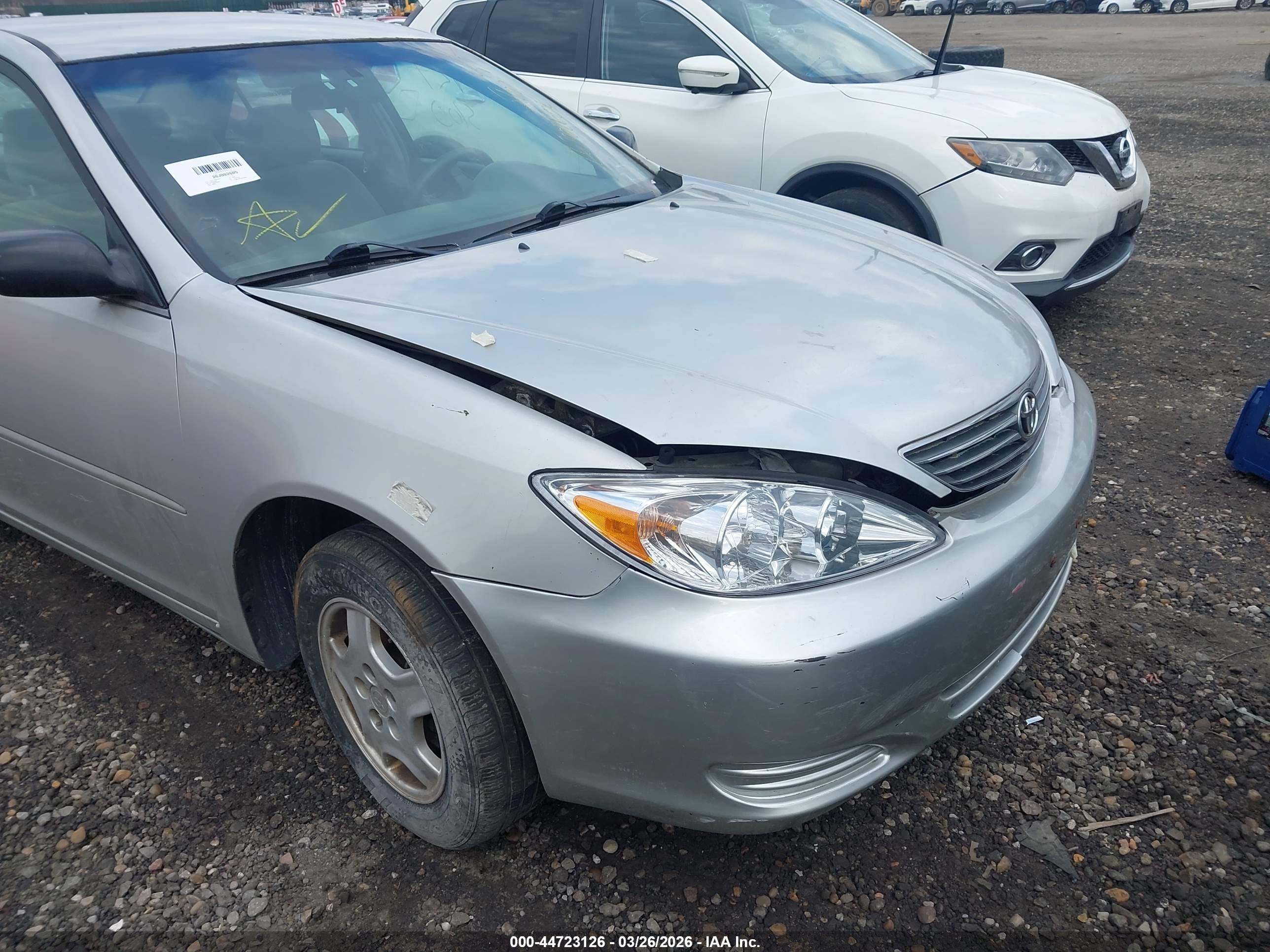 TOYOTA CAMRY image 6