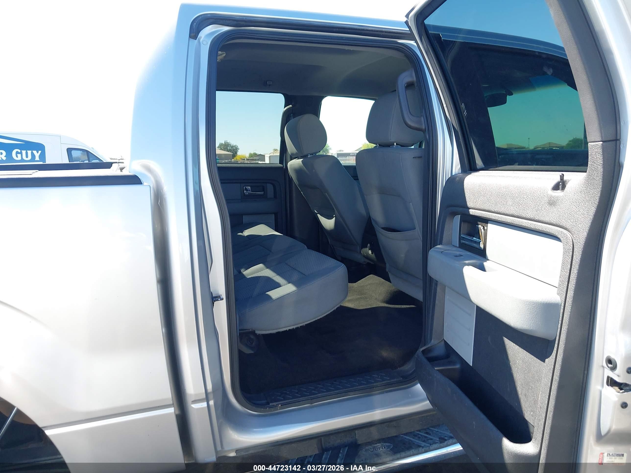 FORD F-150 image 8